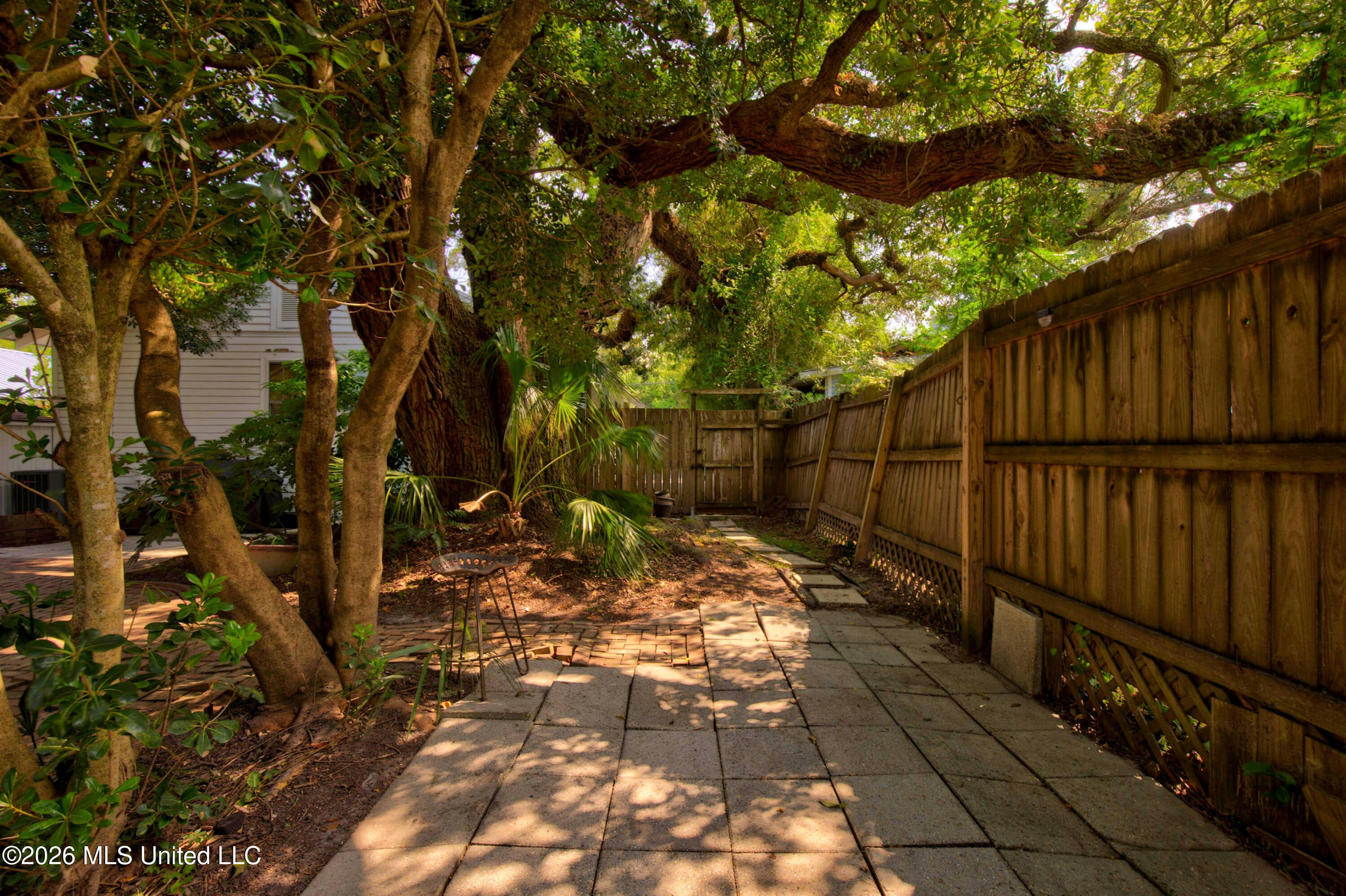 241 Washington Street Property Photo 43