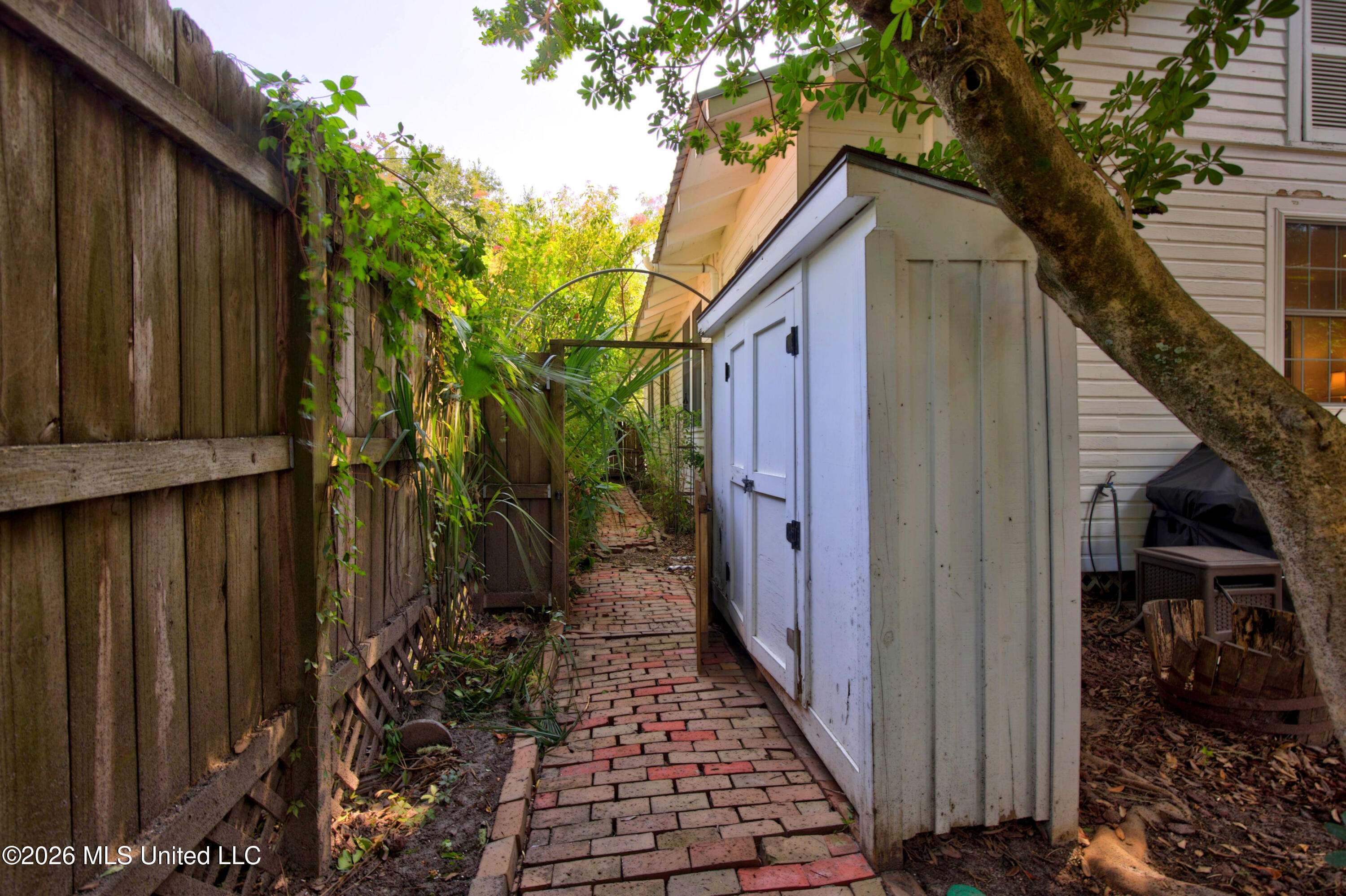 241 Washington Street Property Photo 44
