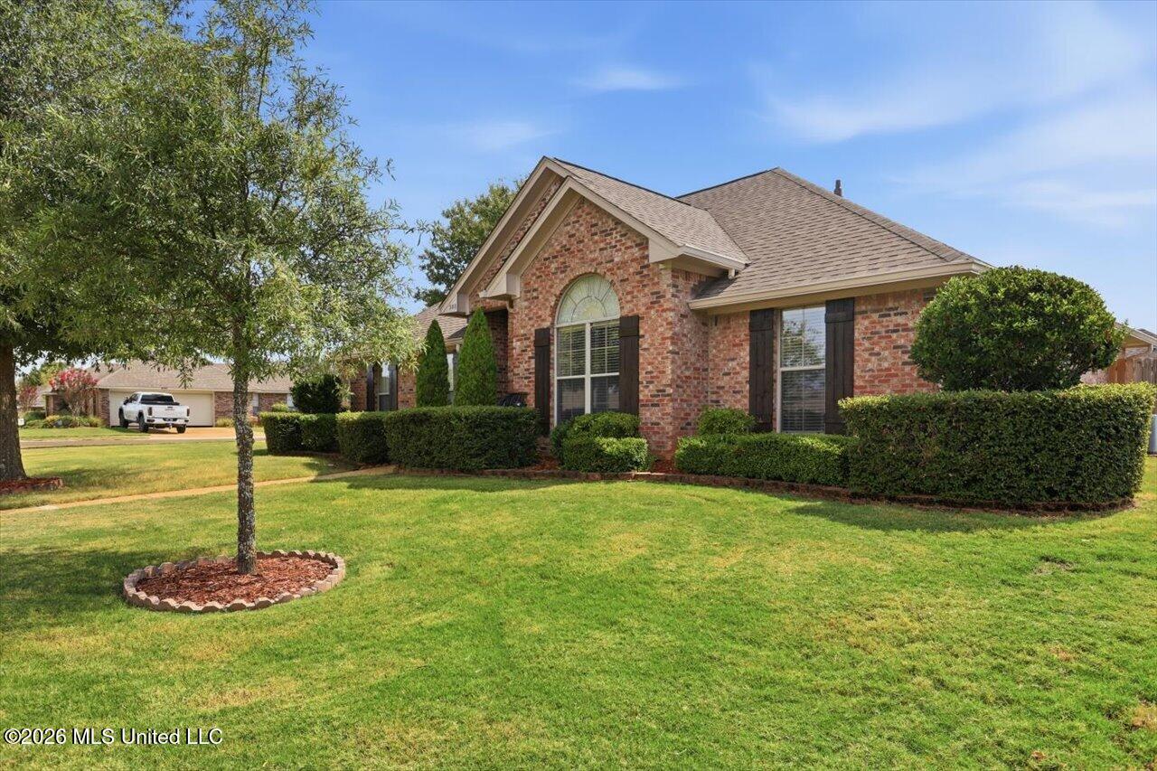 208 Fairview Drive Property Photo 2