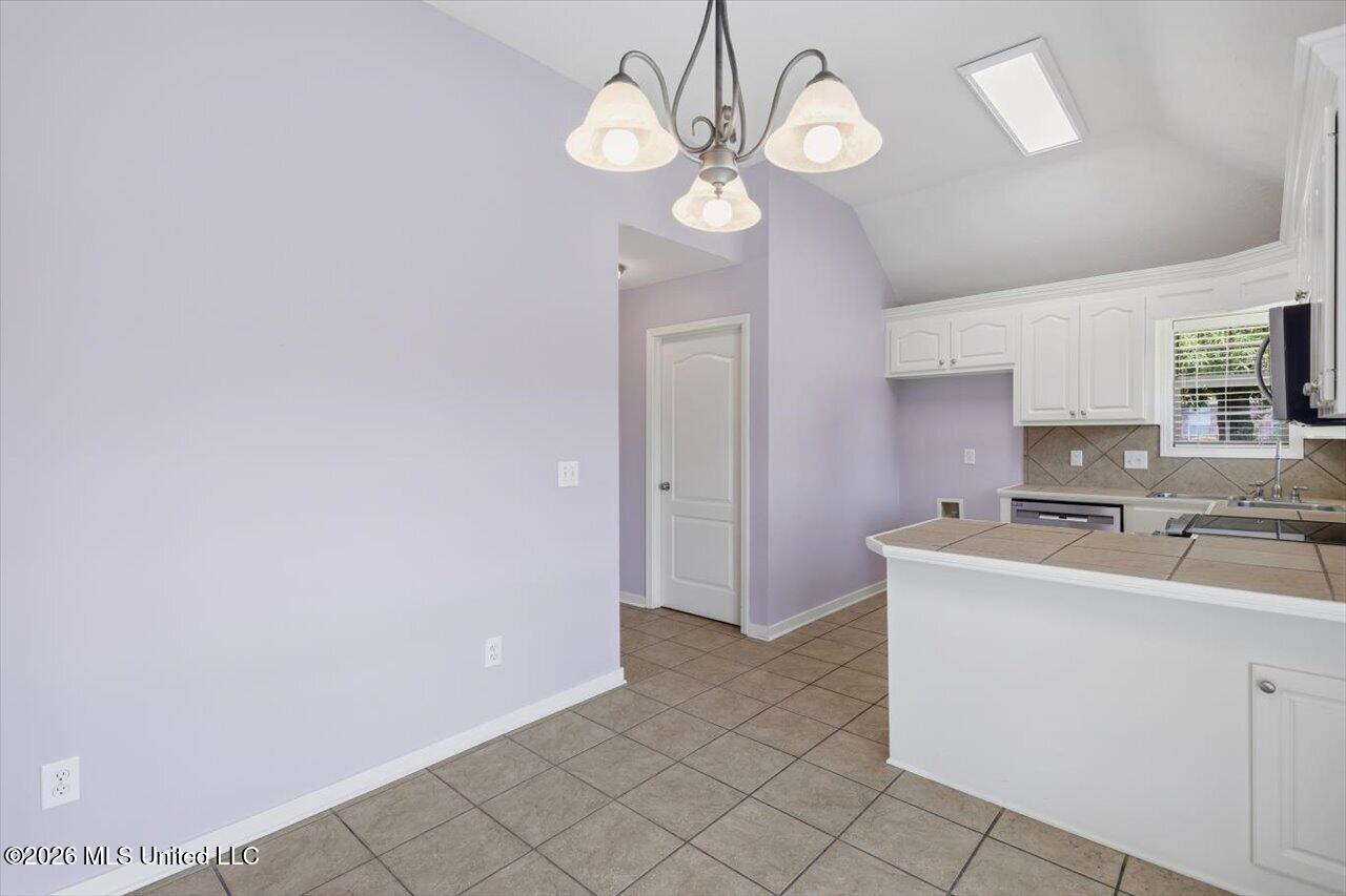 208 Fairview Drive Property Photo 16