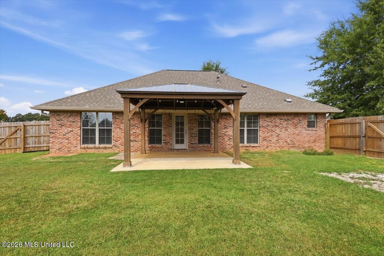 208 Fairview Drive Property Photo 31