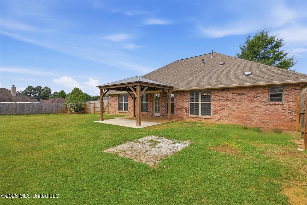 208 Fairview Drive Property Photo 32
