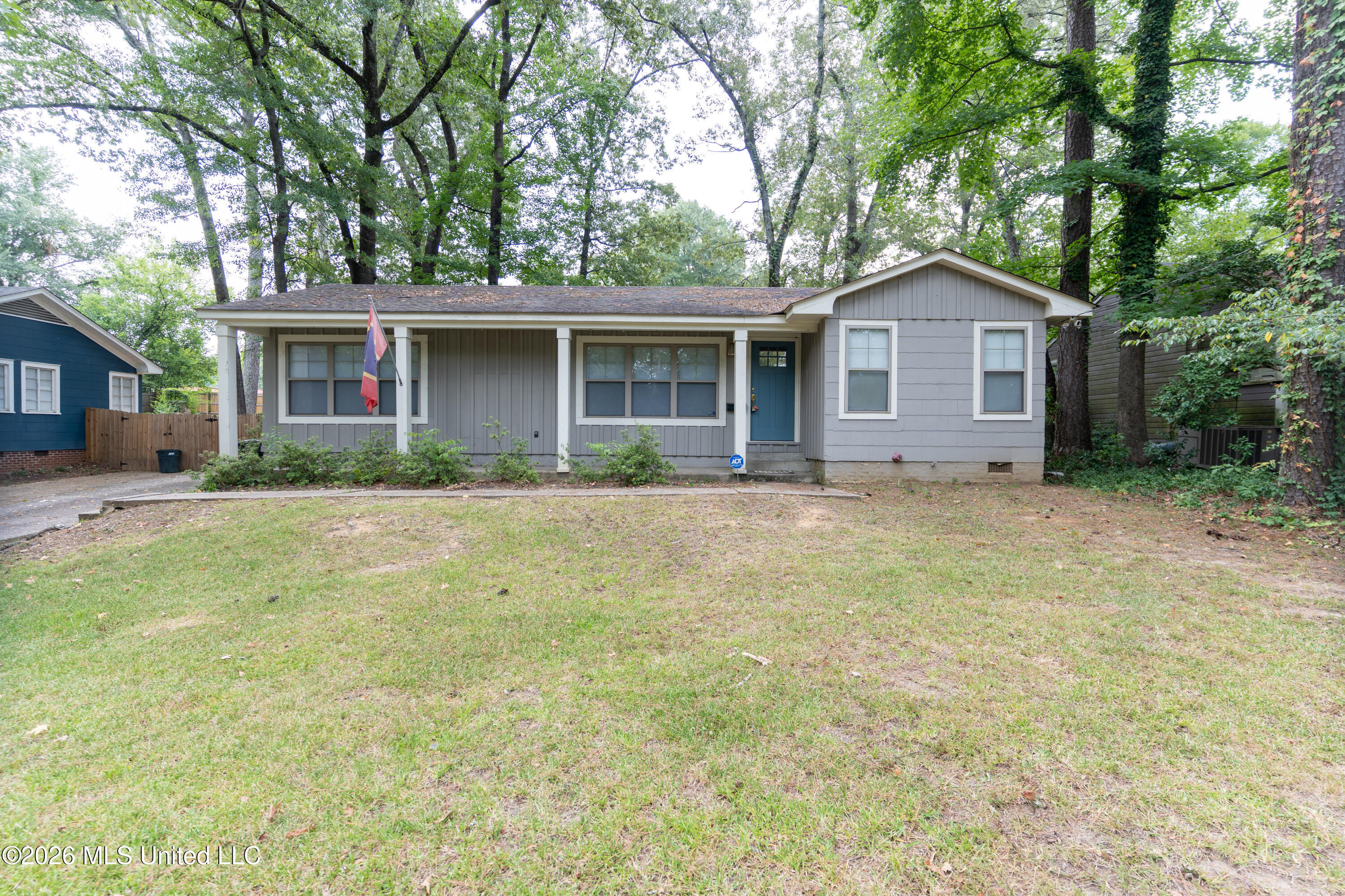 4516 Meadowridge Drive Property Photo 1