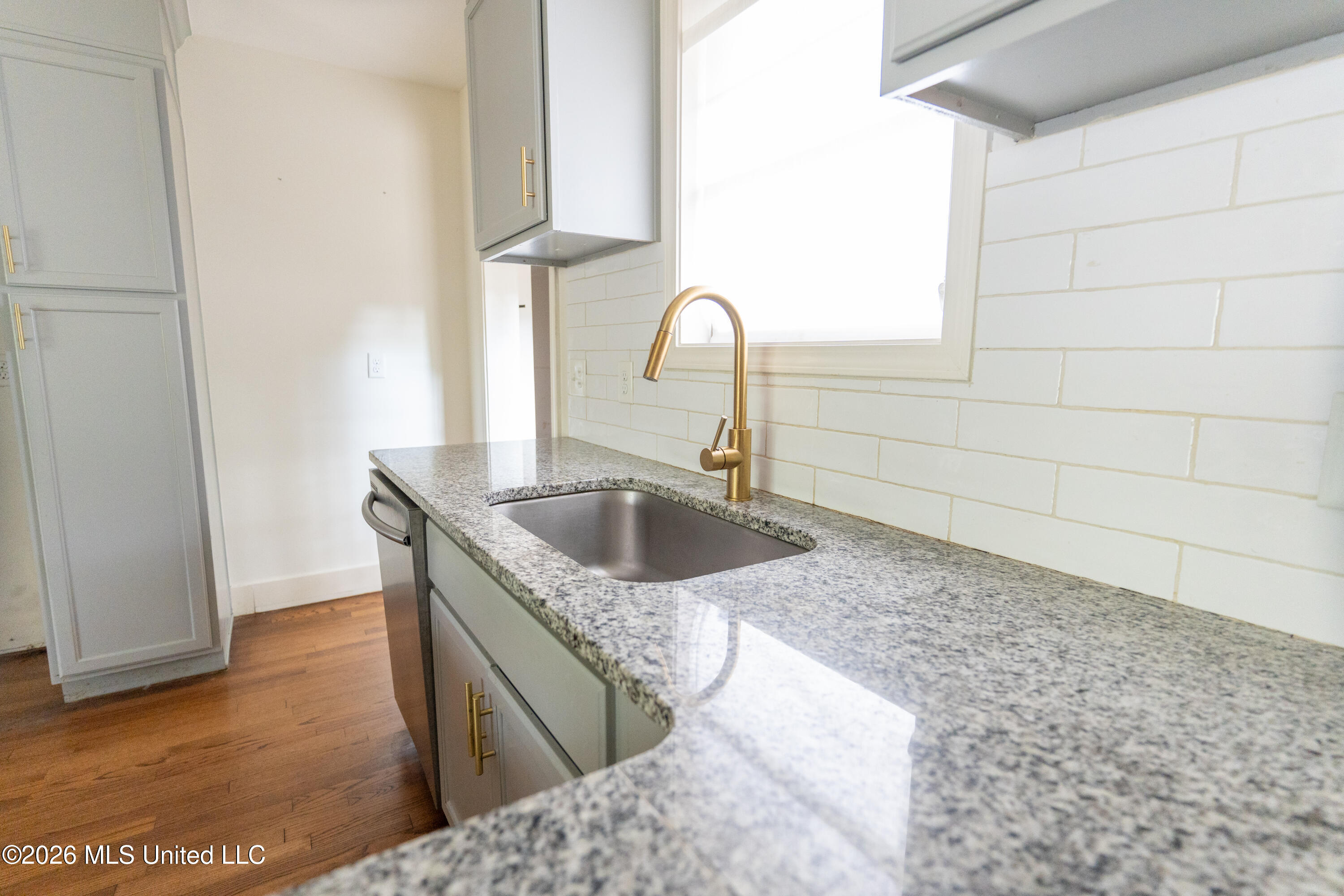 4516 Meadowridge Drive Property Photo 8