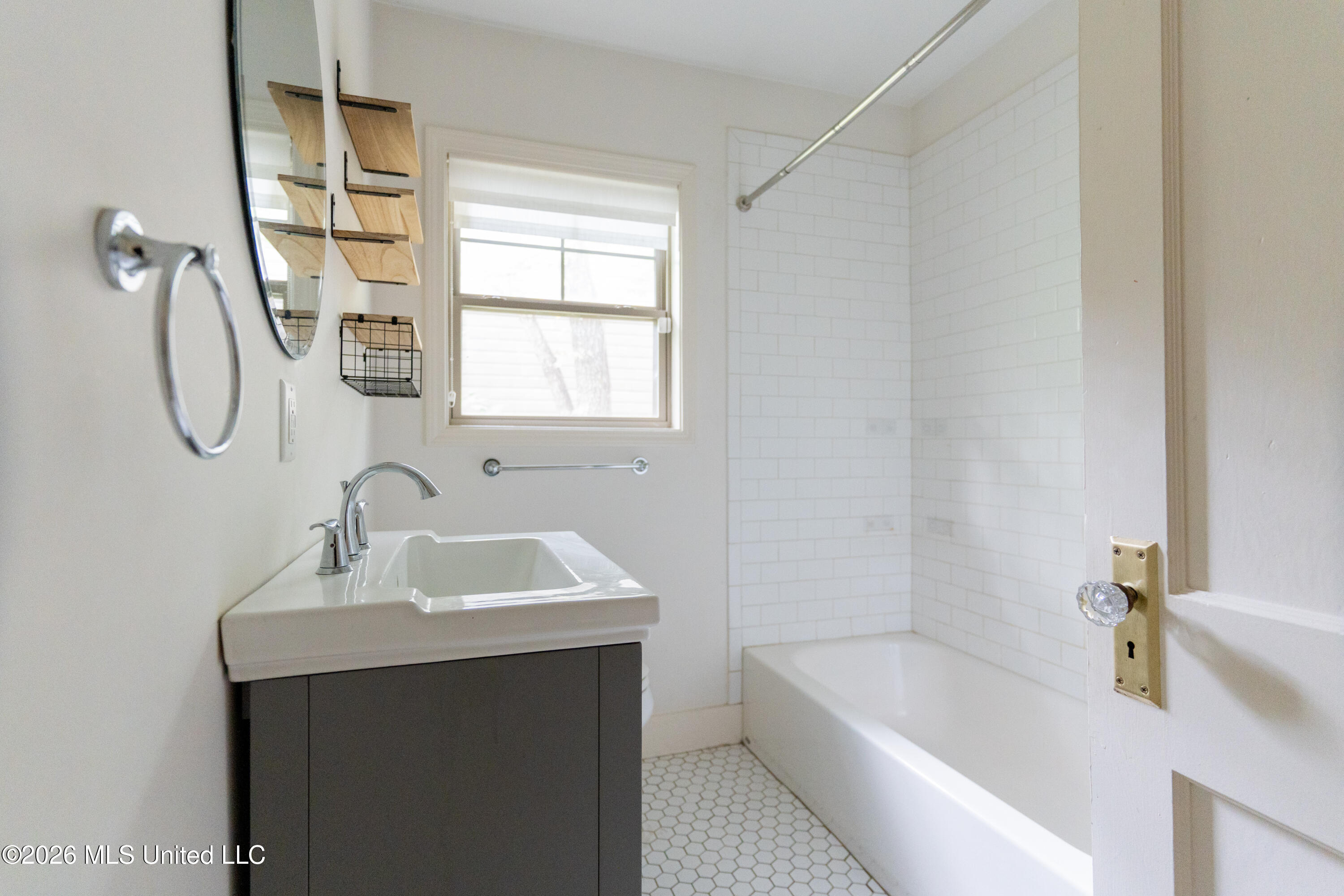 4516 Meadowridge Drive Property Photo 14