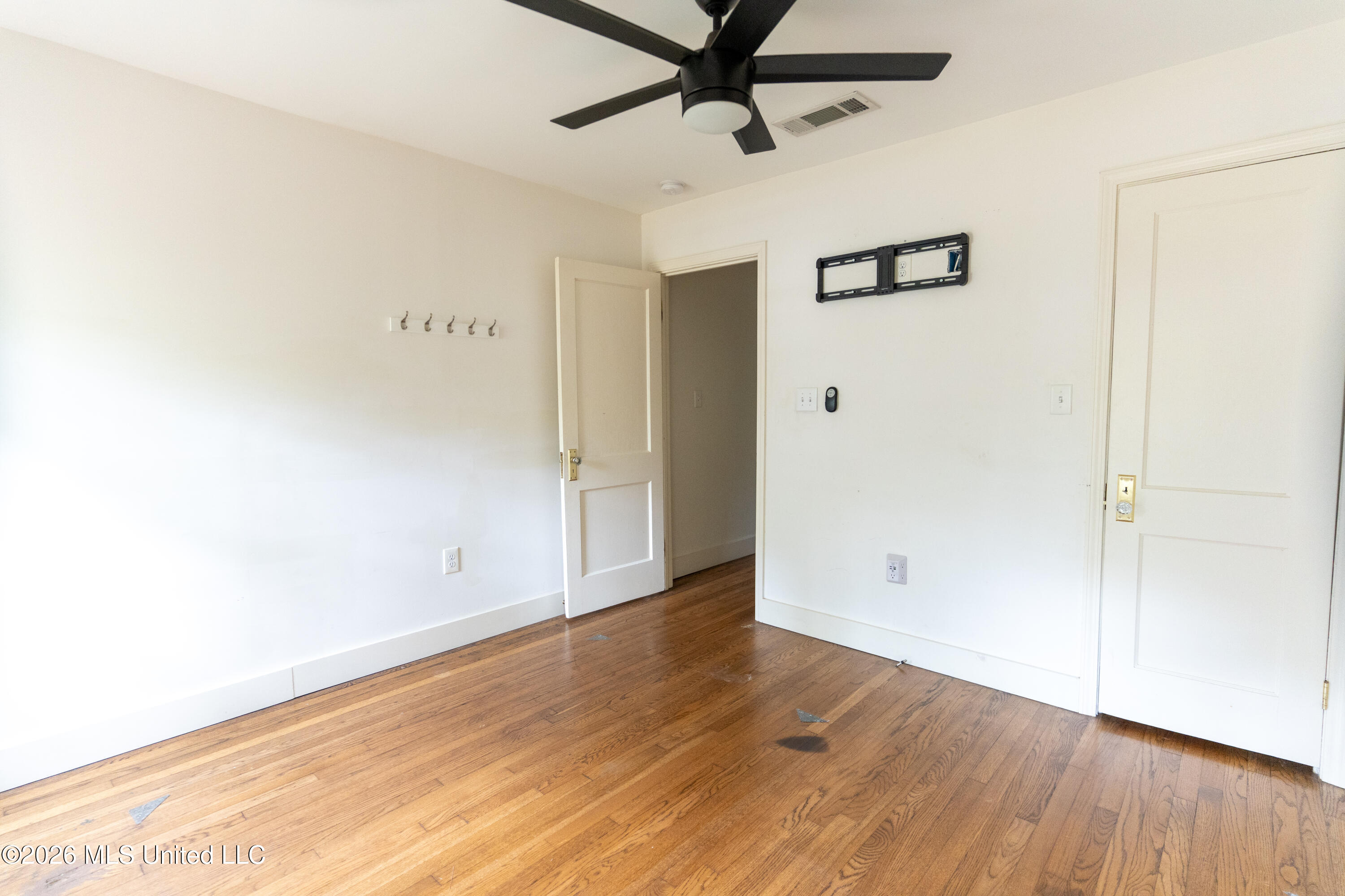 4516 Meadowridge Drive Property Photo 17