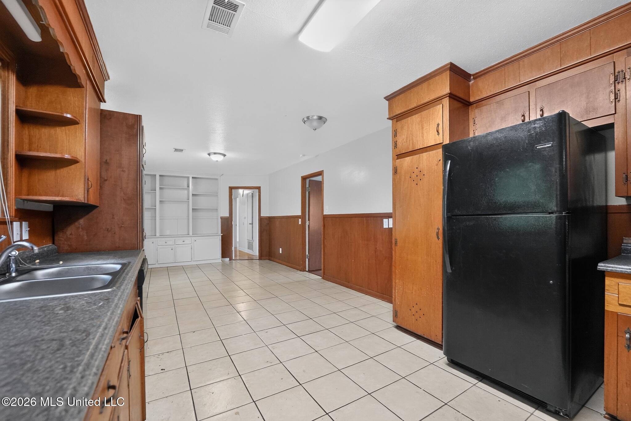 1601 Maria Drive Property Photo 6