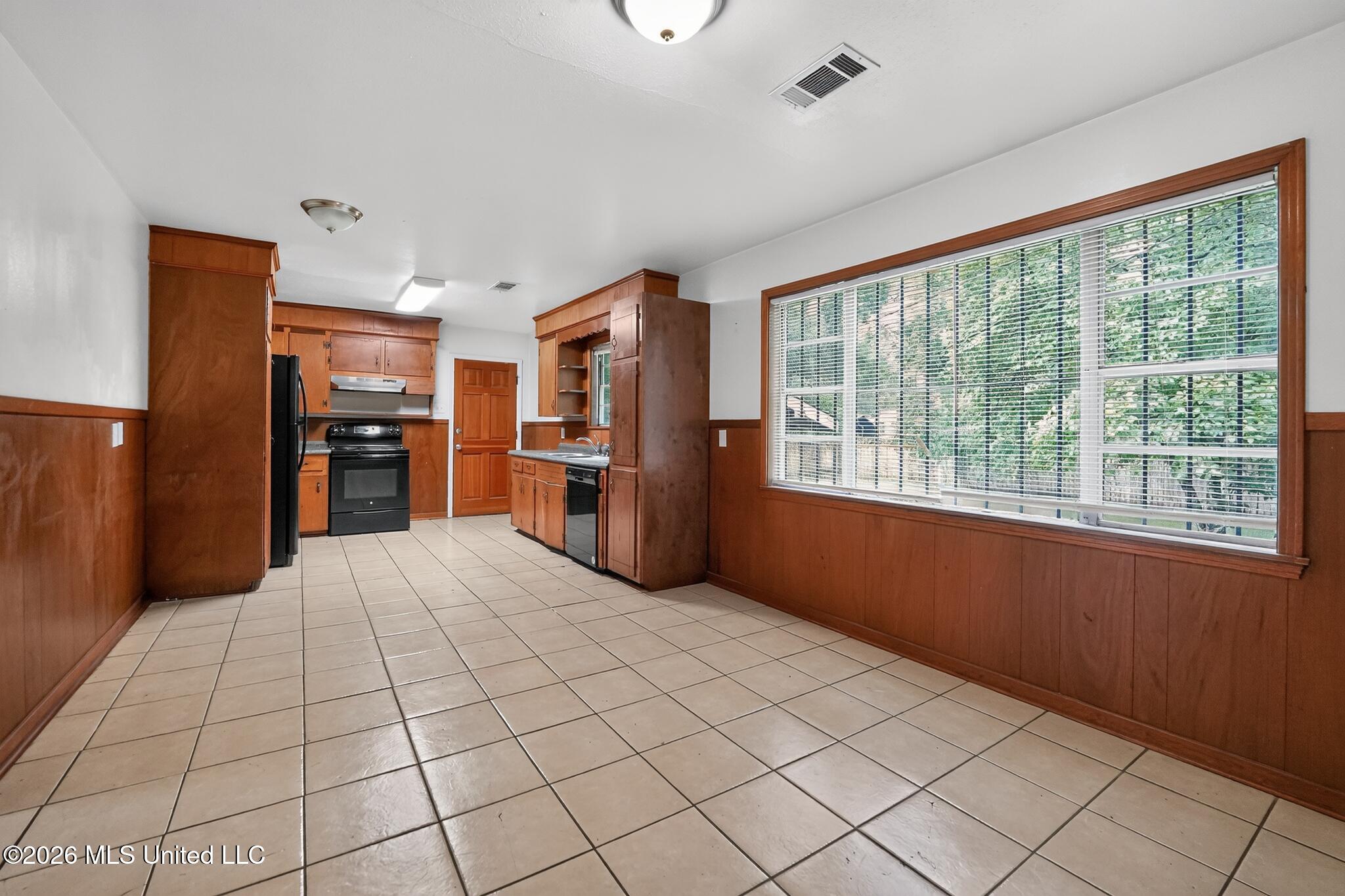 1601 Maria Drive Property Photo 10