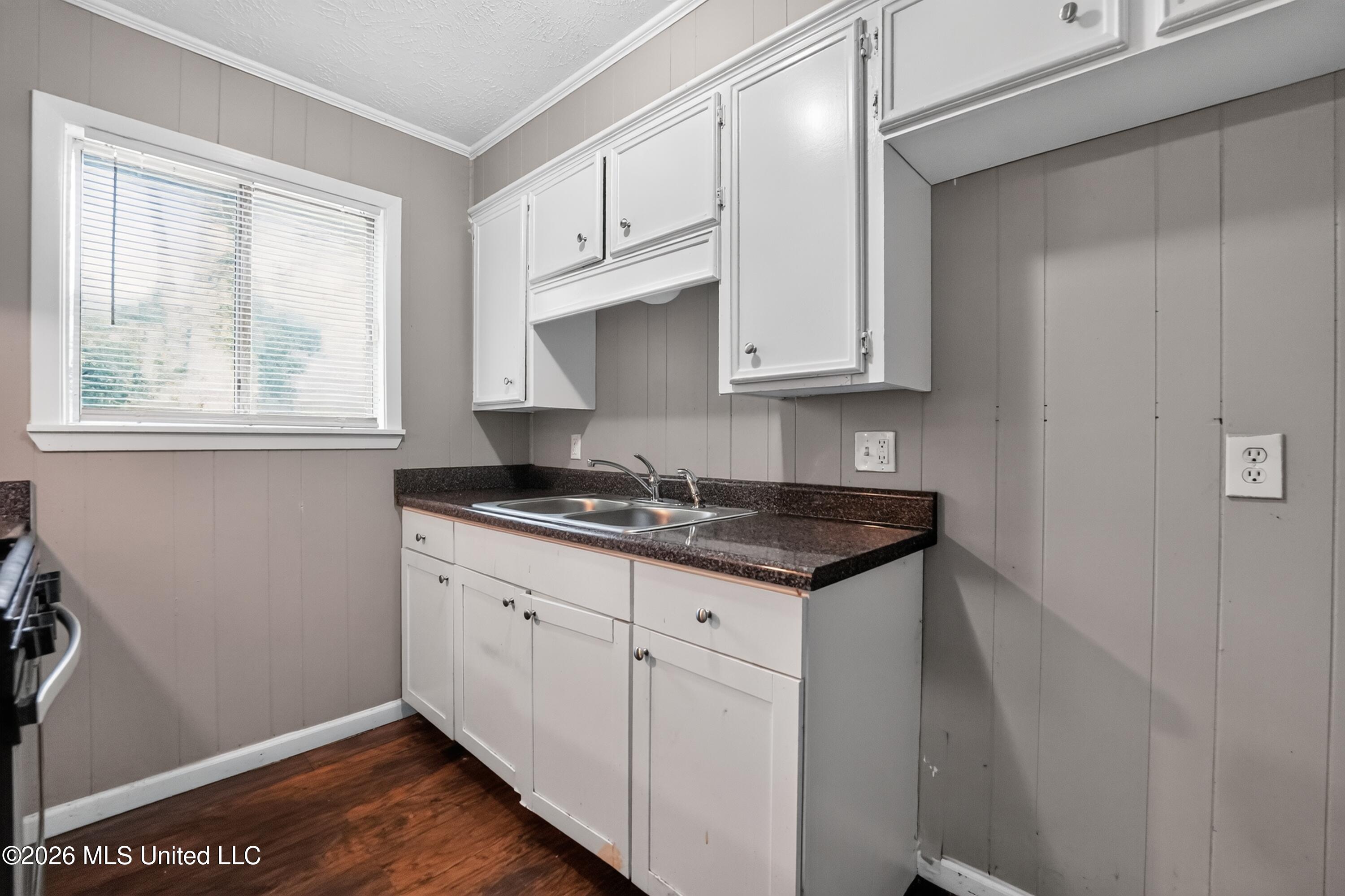 6352 Abraham Lincoln Drive Property Photo 11