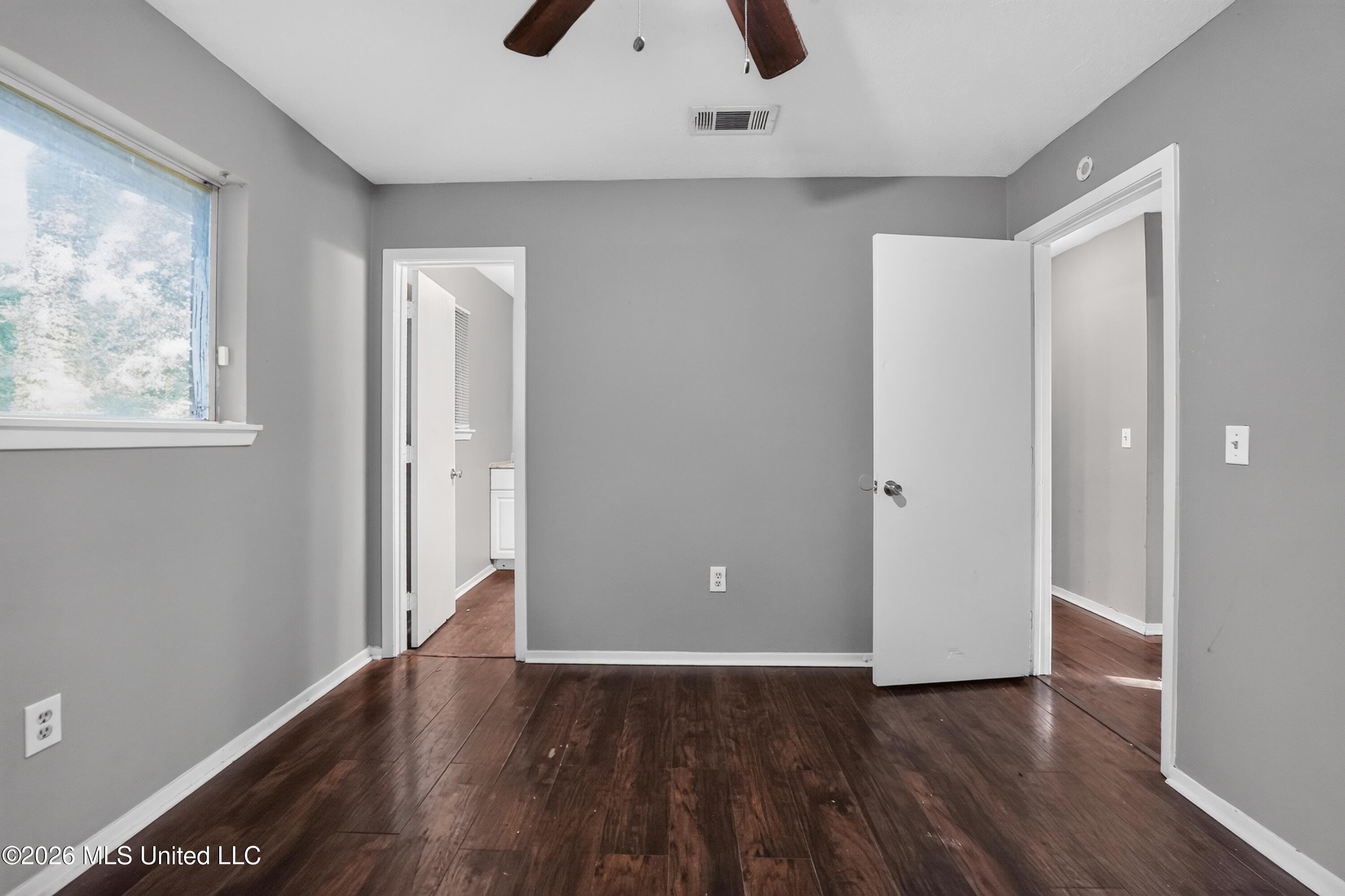 6352 Abraham Lincoln Drive Property Photo 13