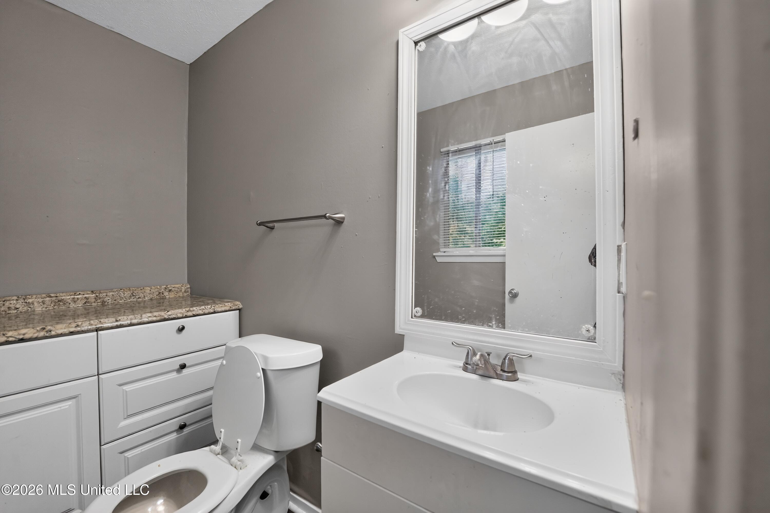 6352 Abraham Lincoln Drive Property Photo 18