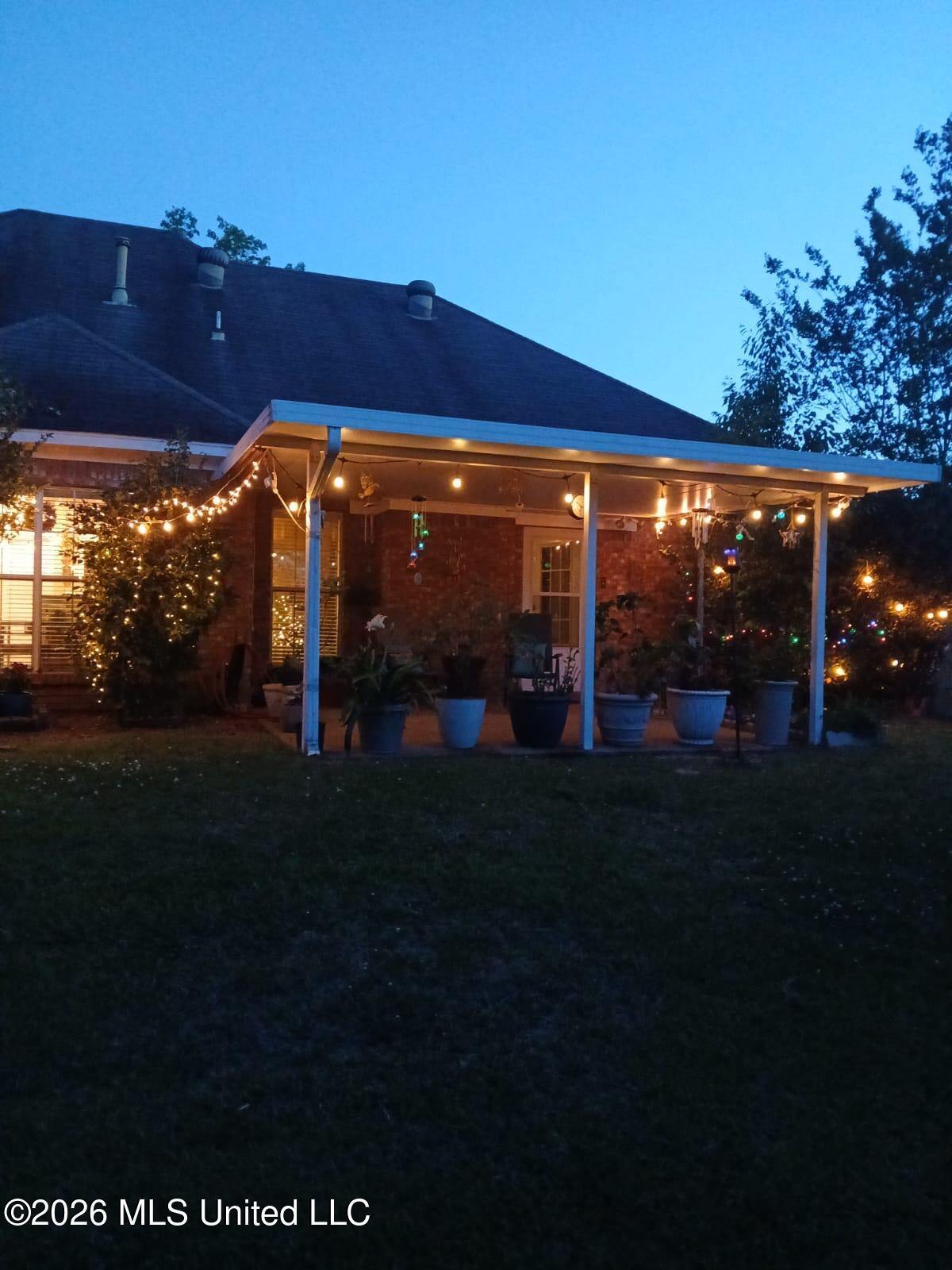 2023 S Cobblestone Cove Property Photo 23
