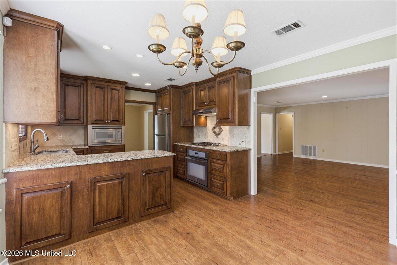 71 Crossgates Drive Property Photo 18
