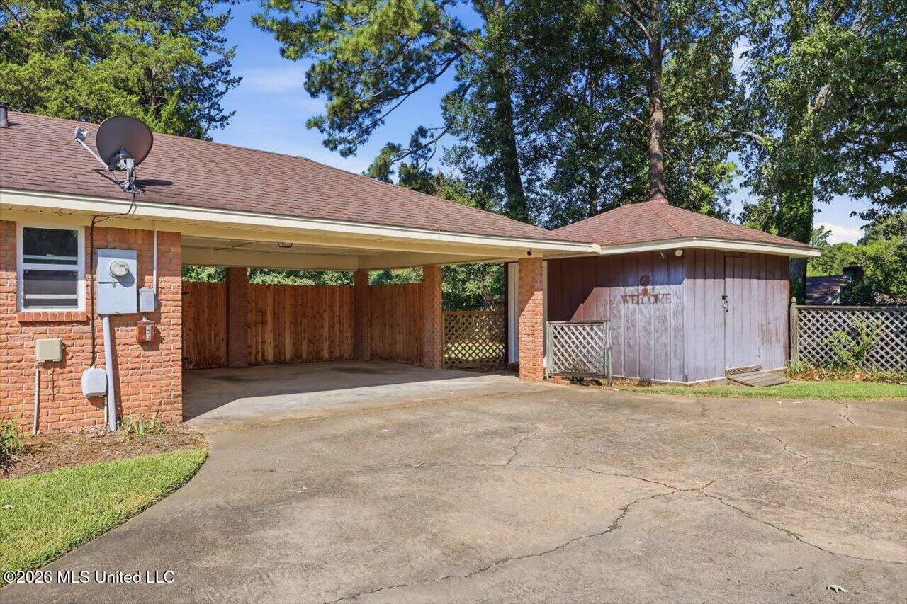 71 Crossgates Drive Property Photo 37