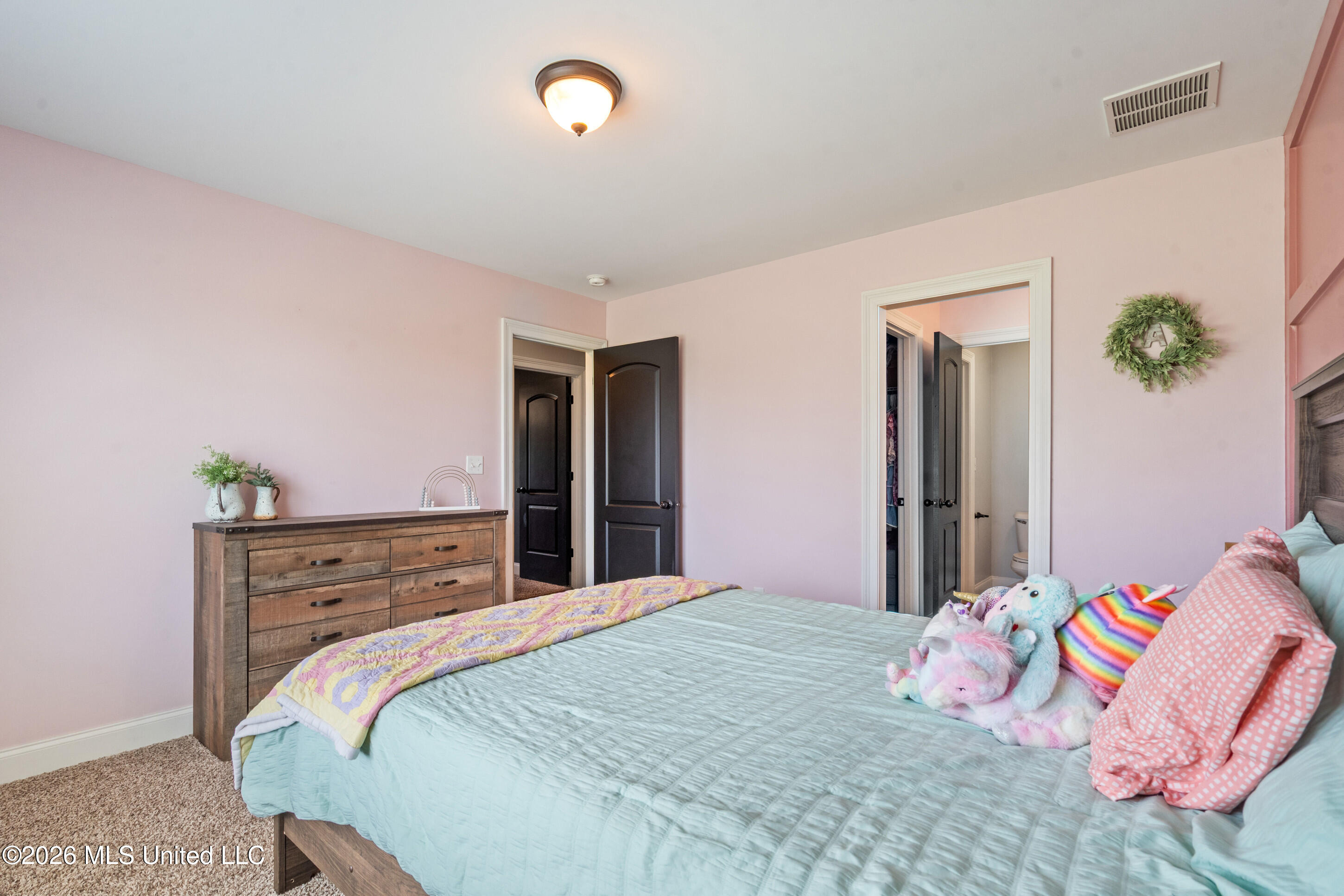 163 Oak Manor Drive Property Photo 24