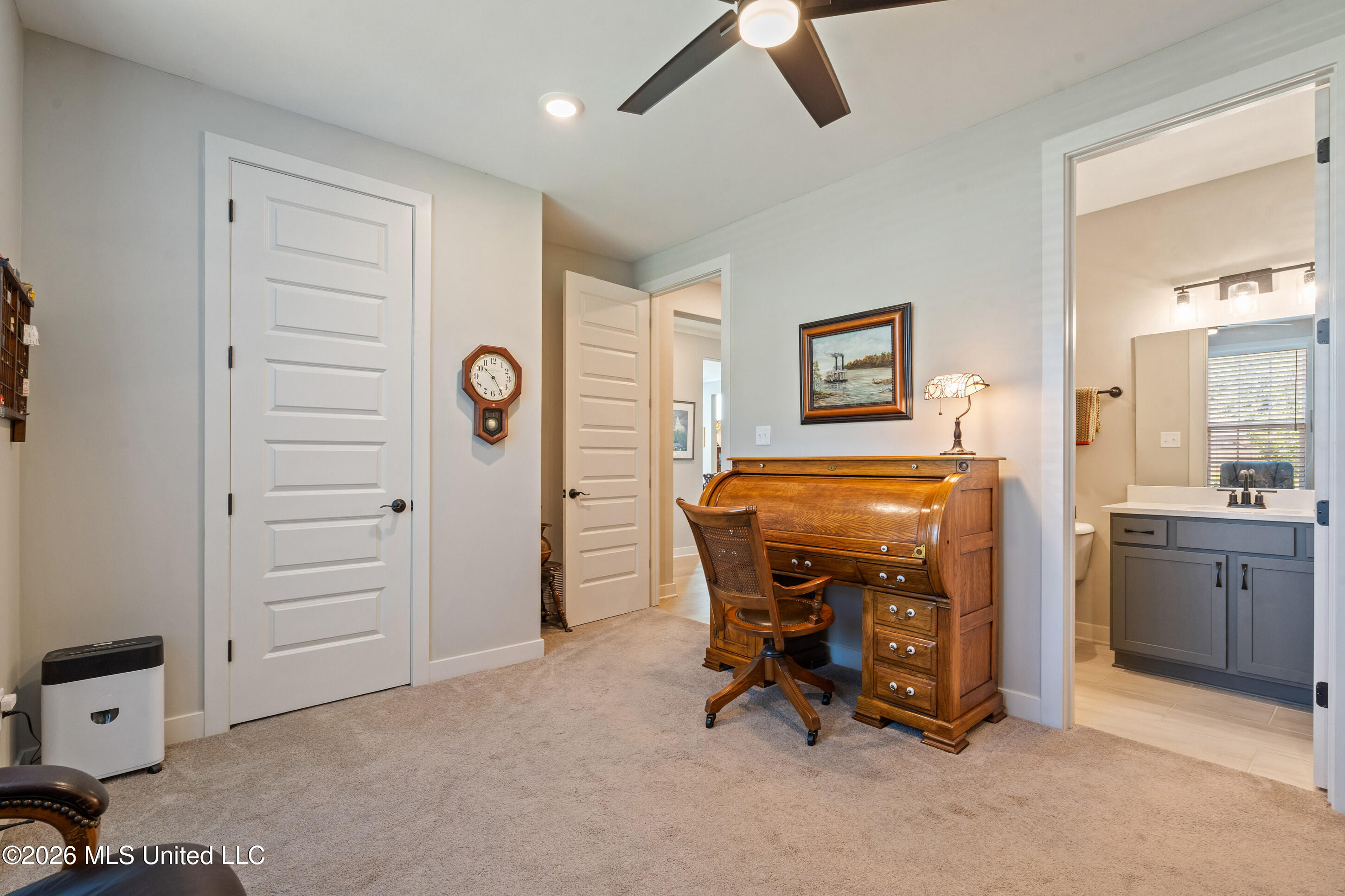 13575 Landry Lane Property Photo 6