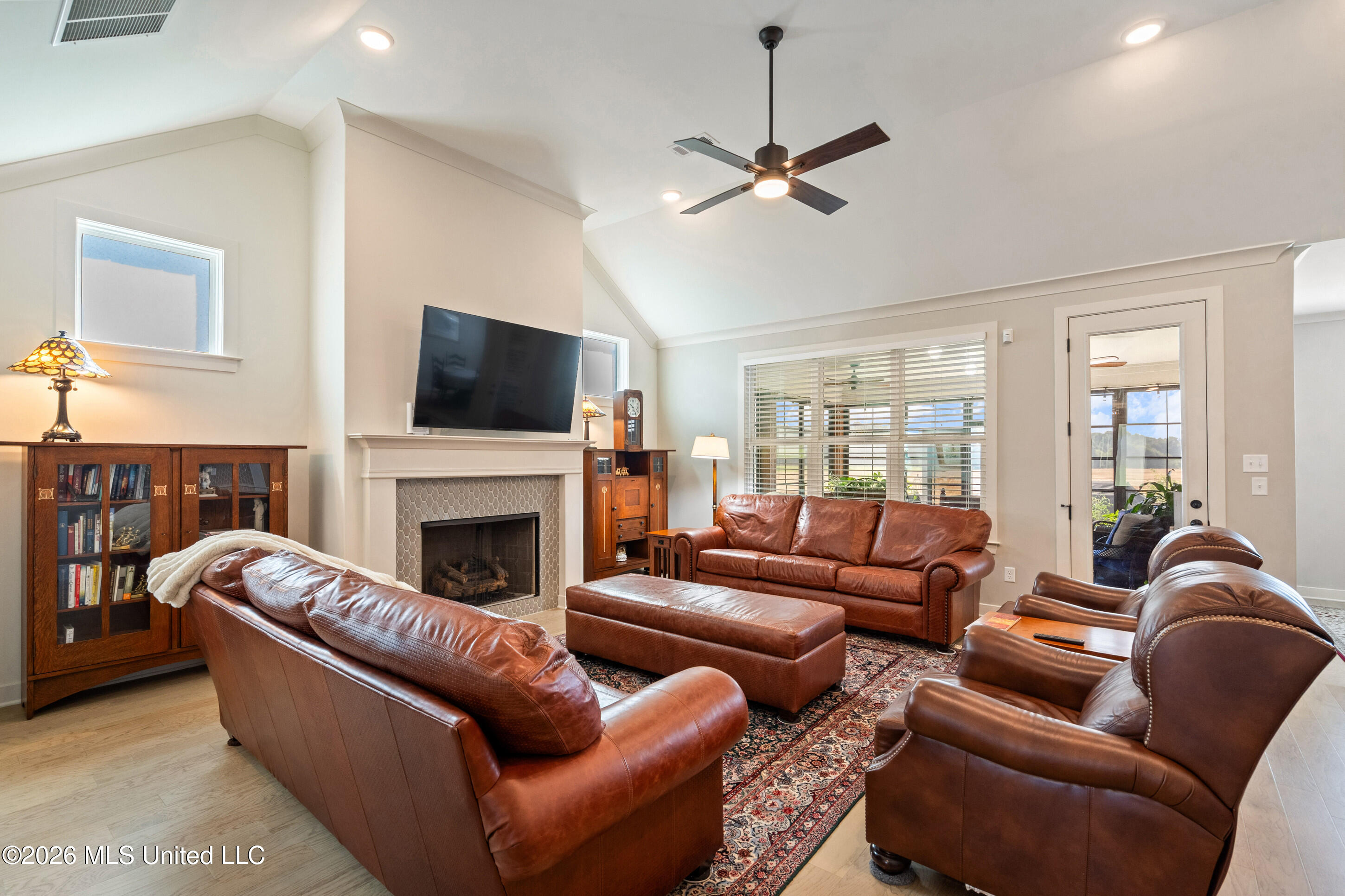 13575 Landry Lane Property Photo 11