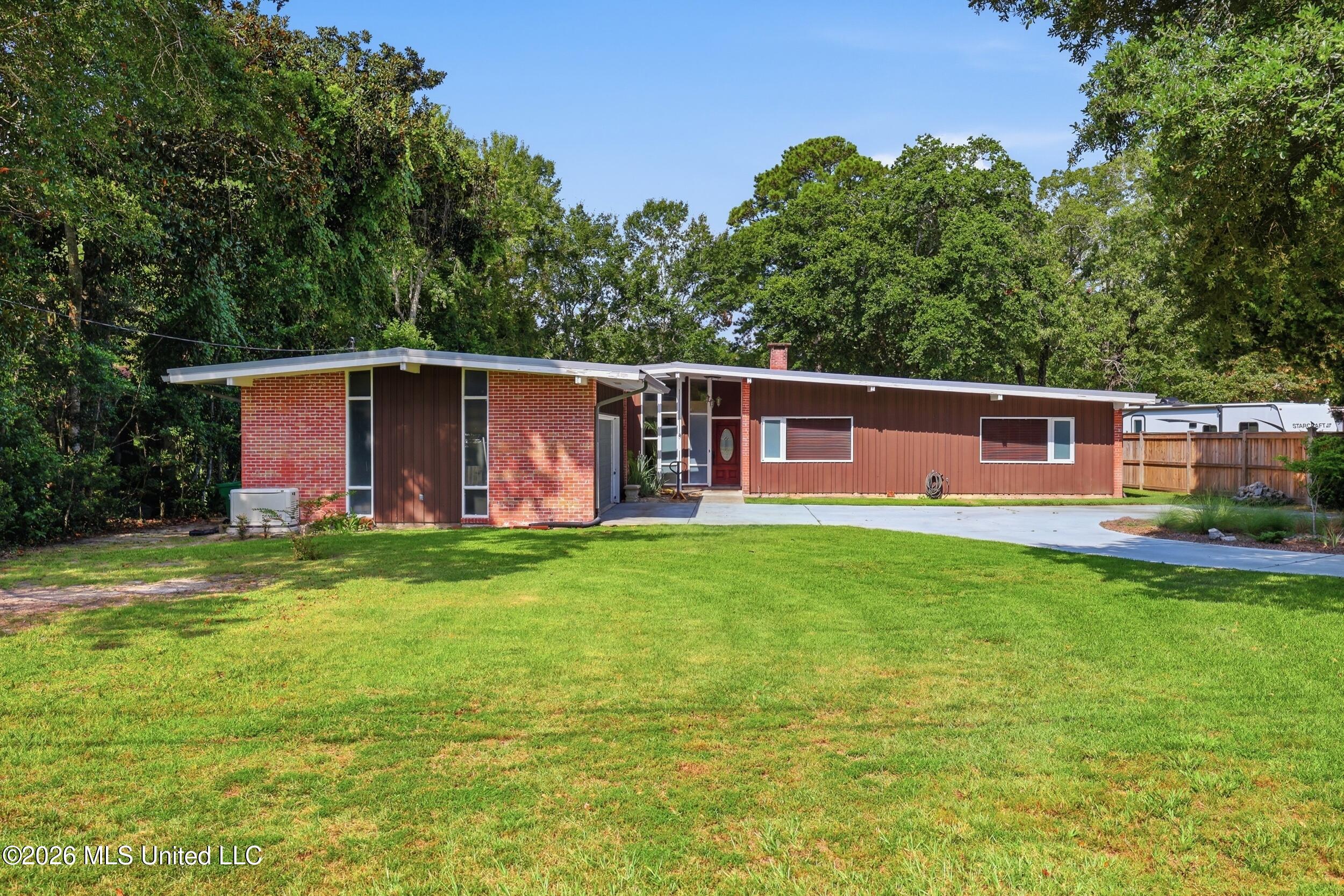 6109 Ridge Road Property Photo 1