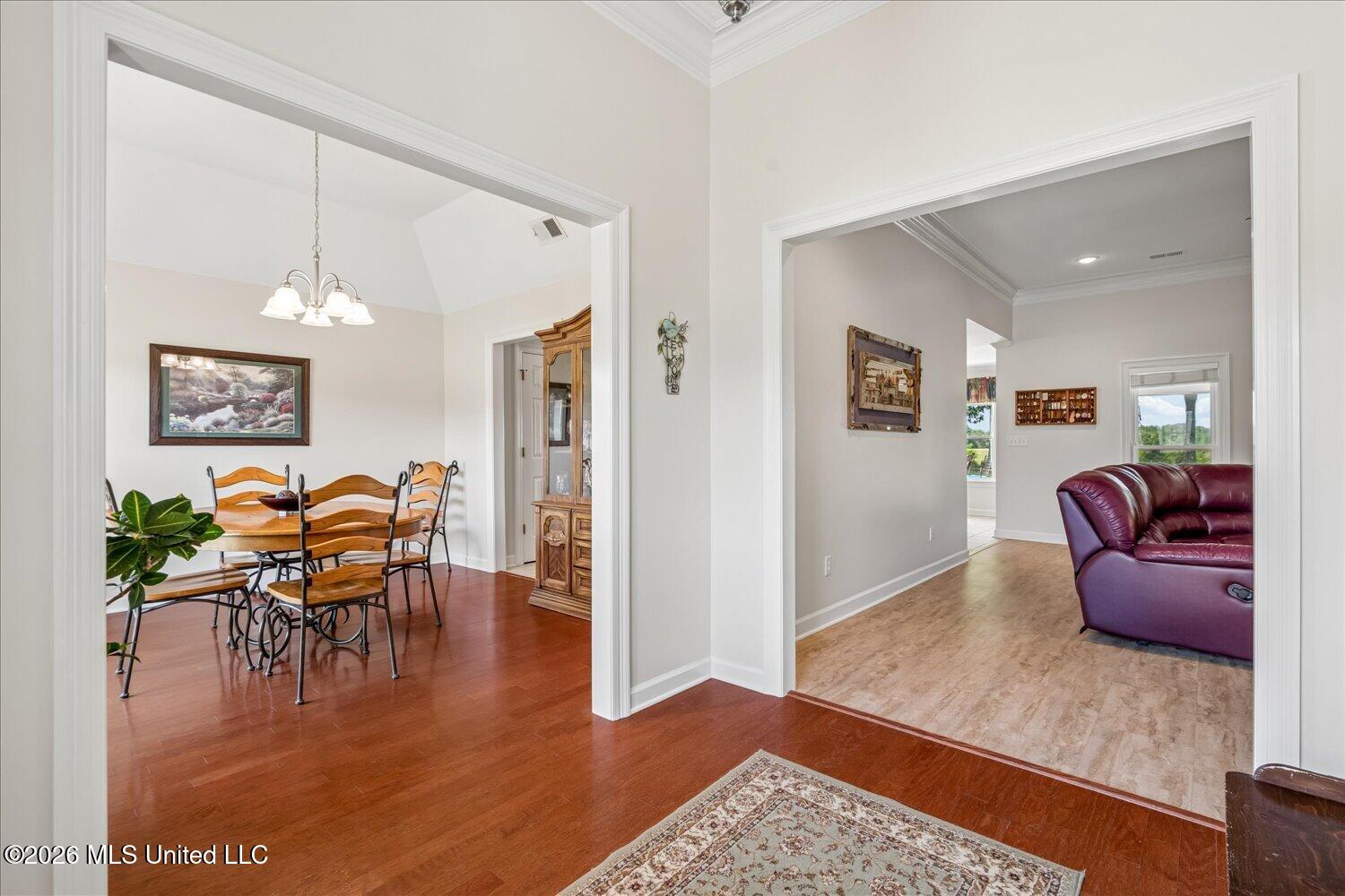 2950 Dickens Place Drive Property Photo 7
