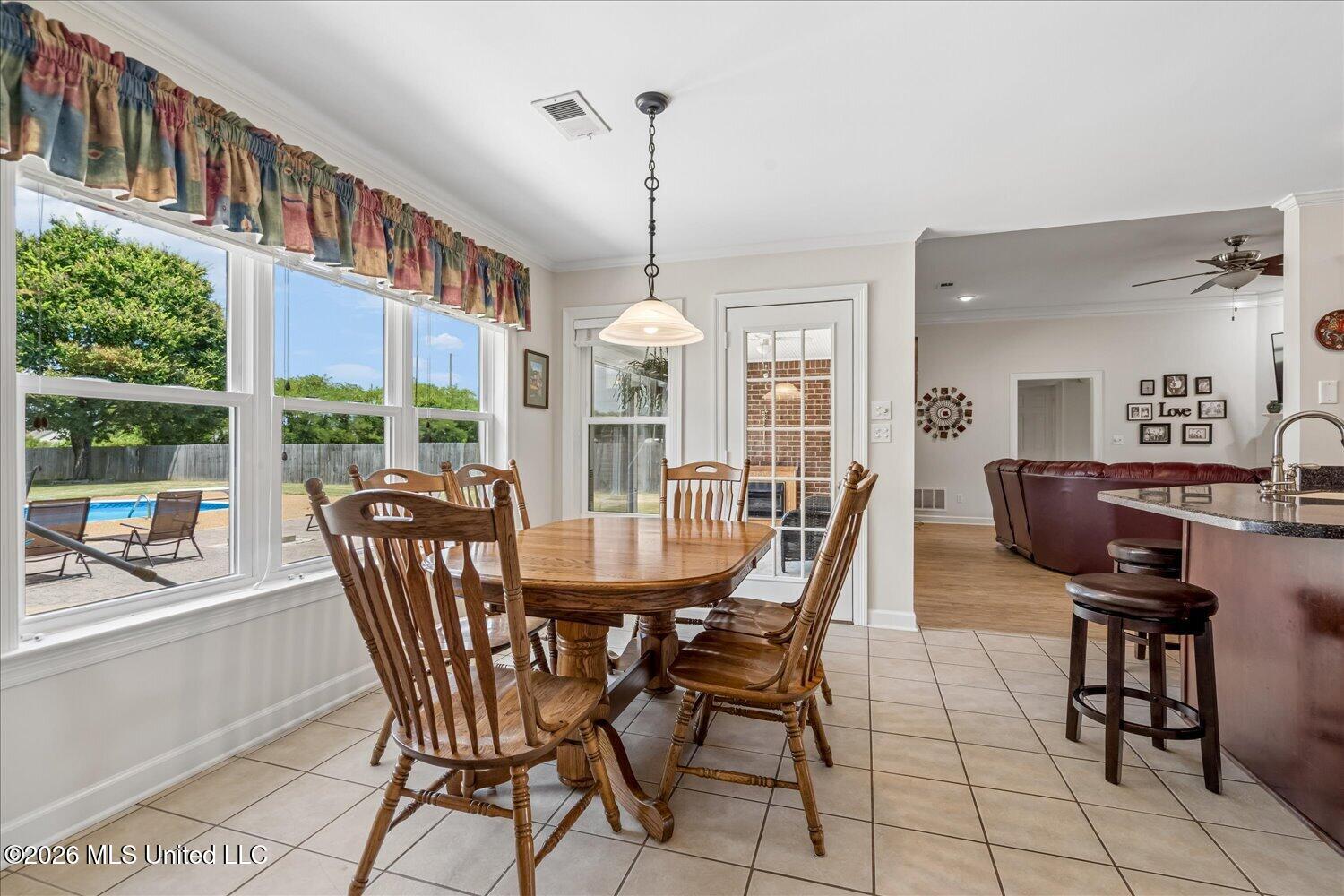 2950 Dickens Place Drive Property Photo 12