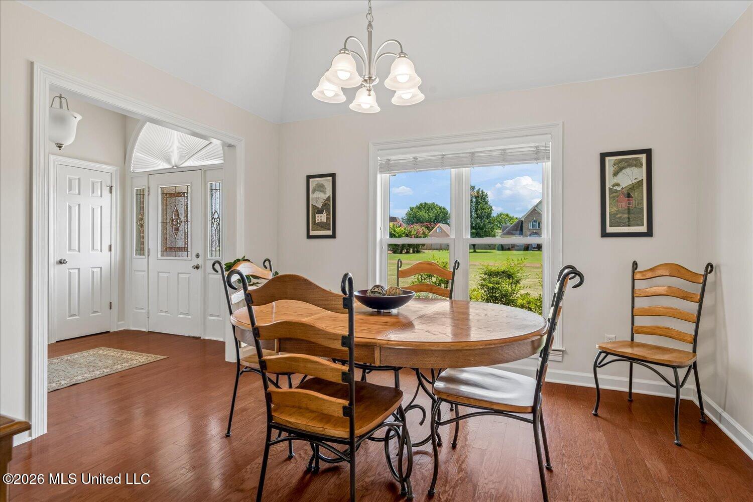 2950 Dickens Place Drive Property Photo 14