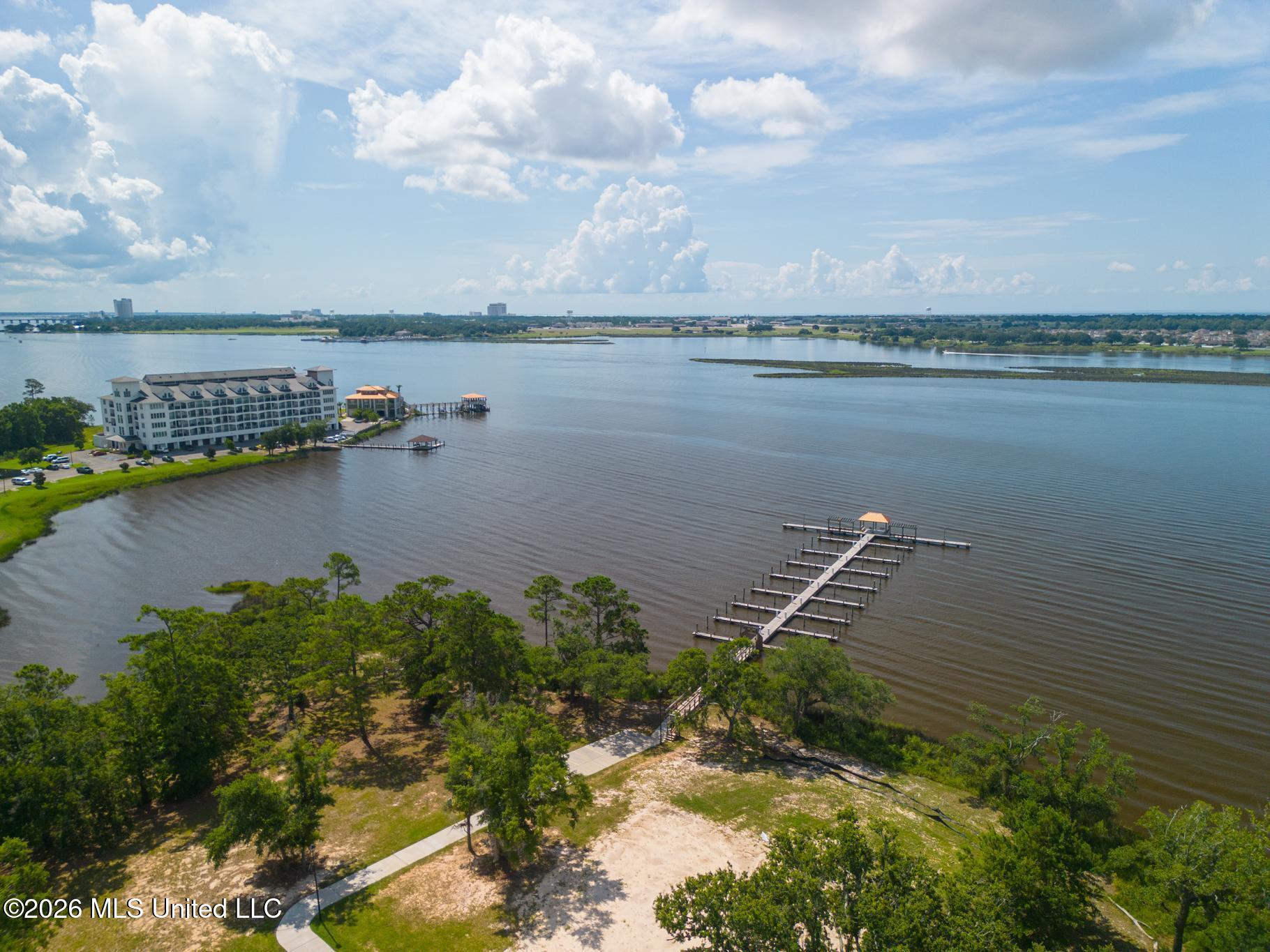 Savannah Estates Boulevard Property Photo 12