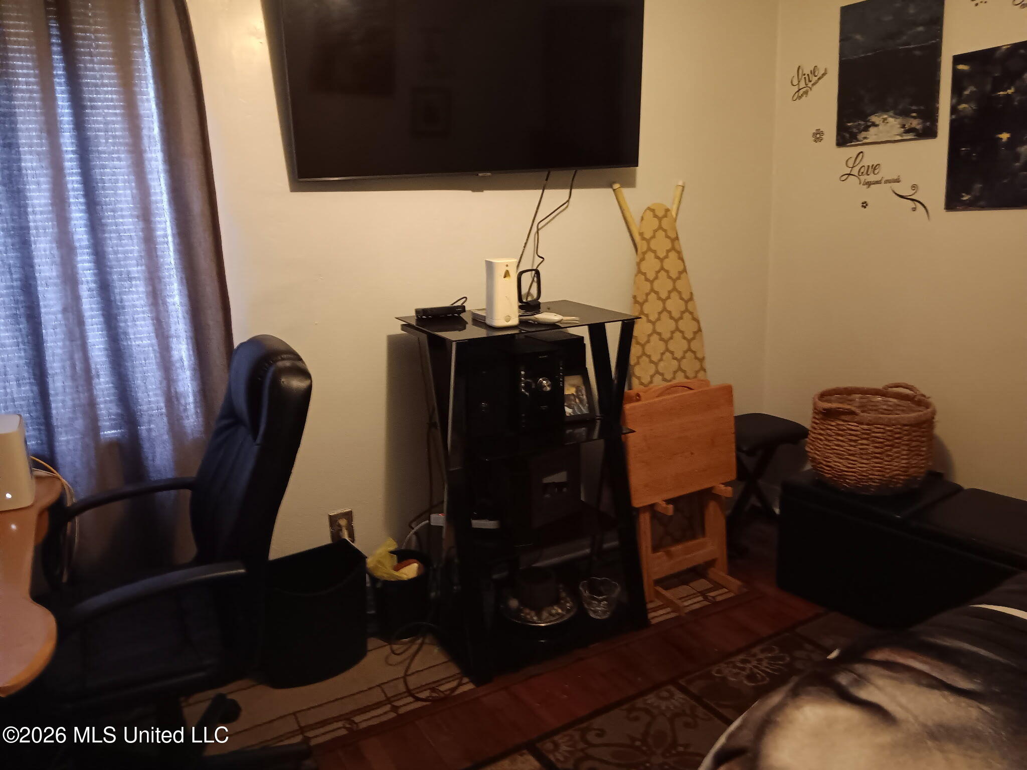 866 Lawrence Road Property Photo 8