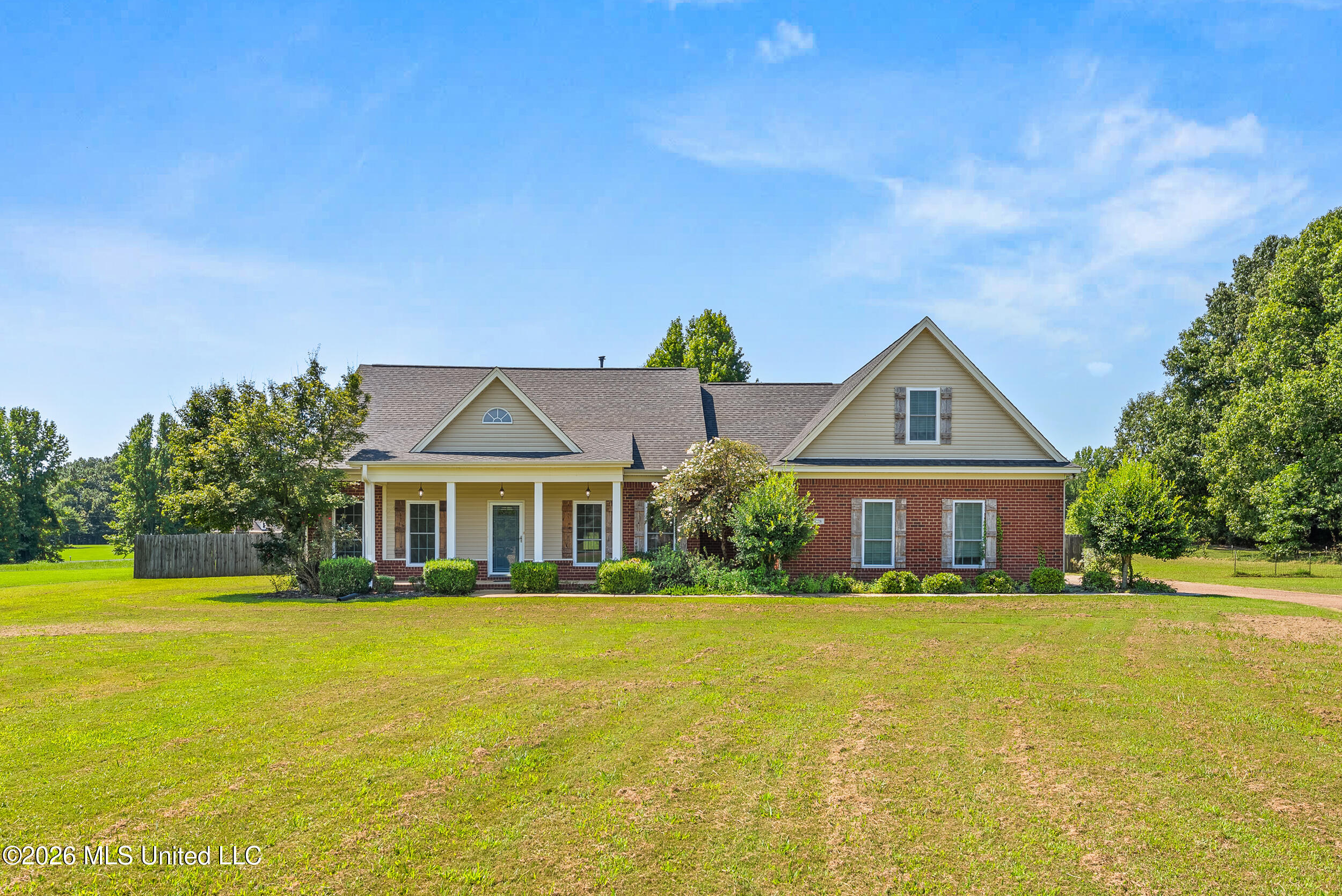 228 Golden Pond Drive Property Photo 1