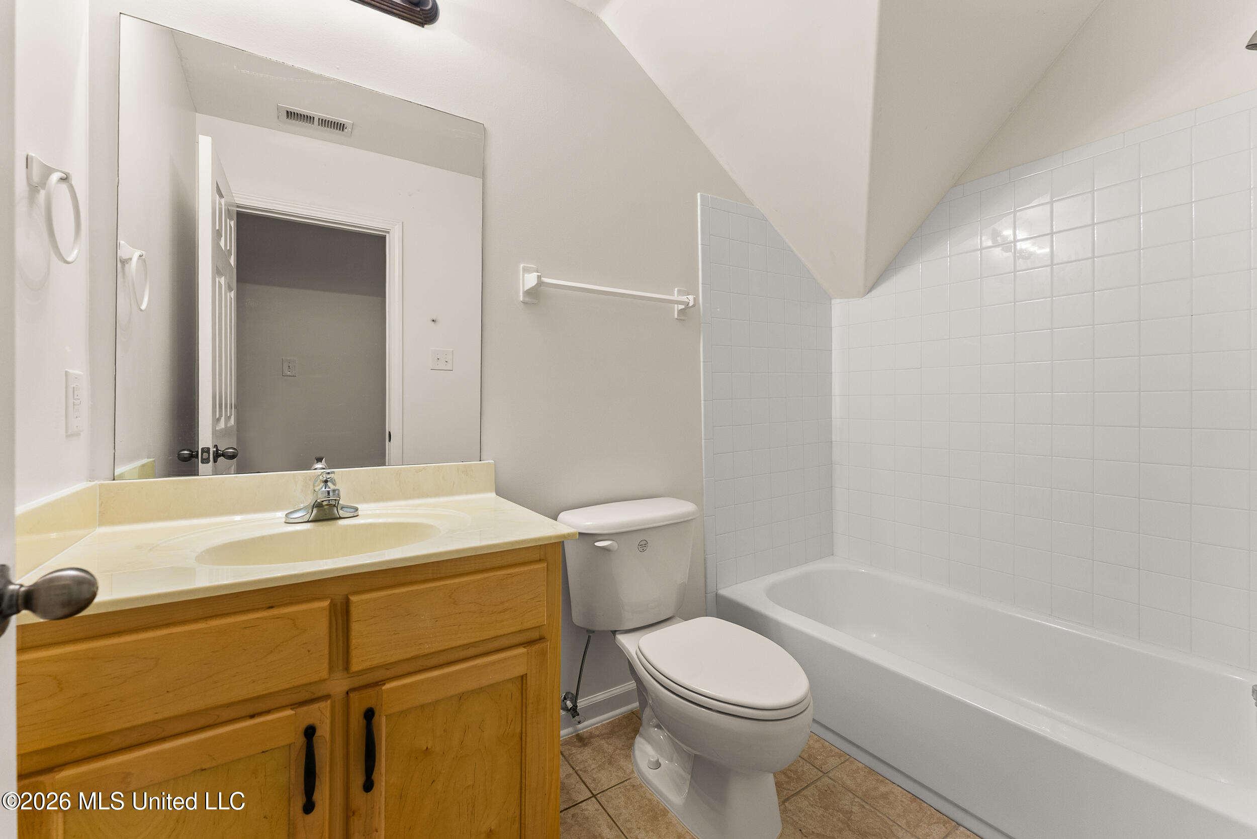 228 Golden Pond Drive Property Photo 29