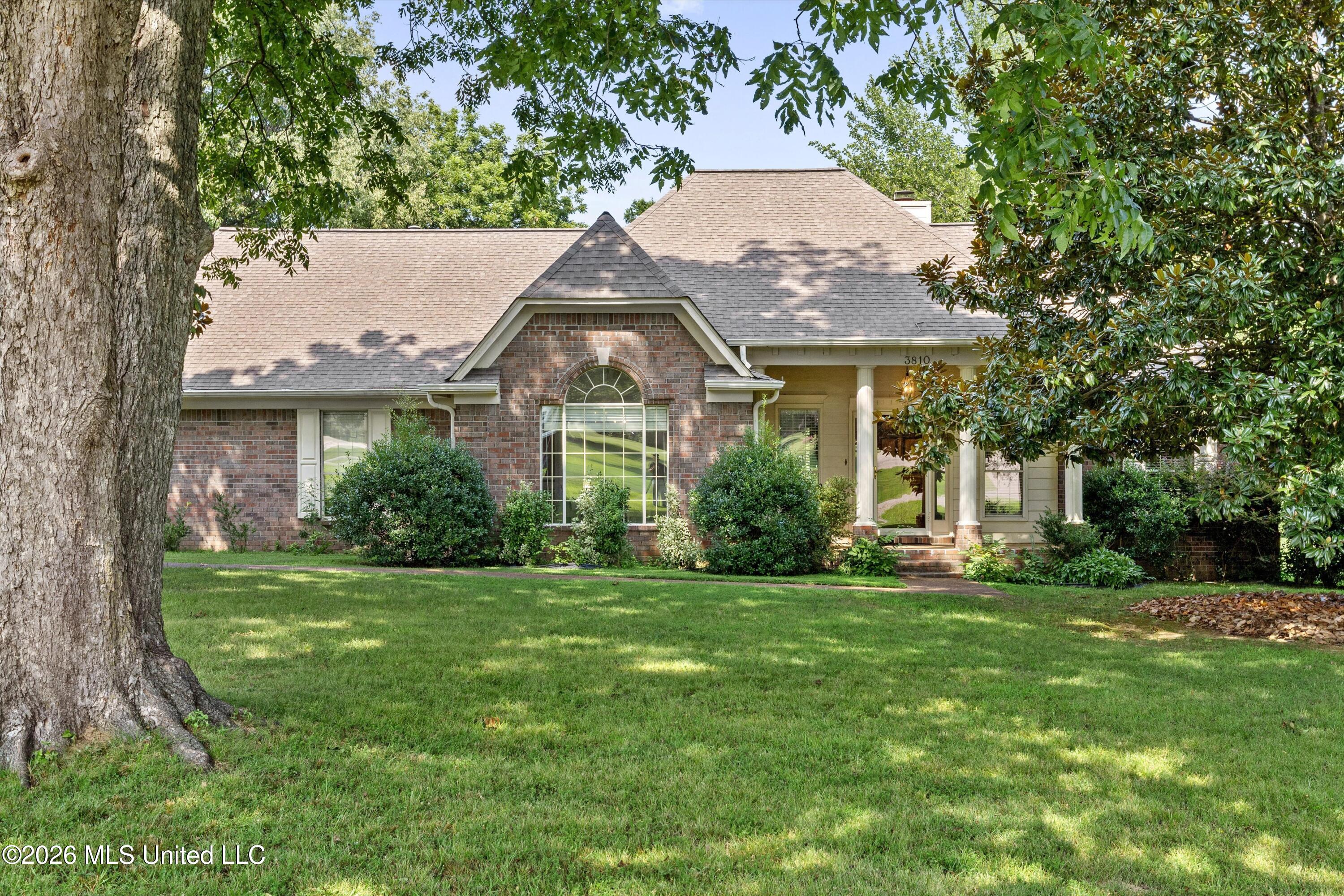 3810 Meadow Creek Drive Property Photo 1