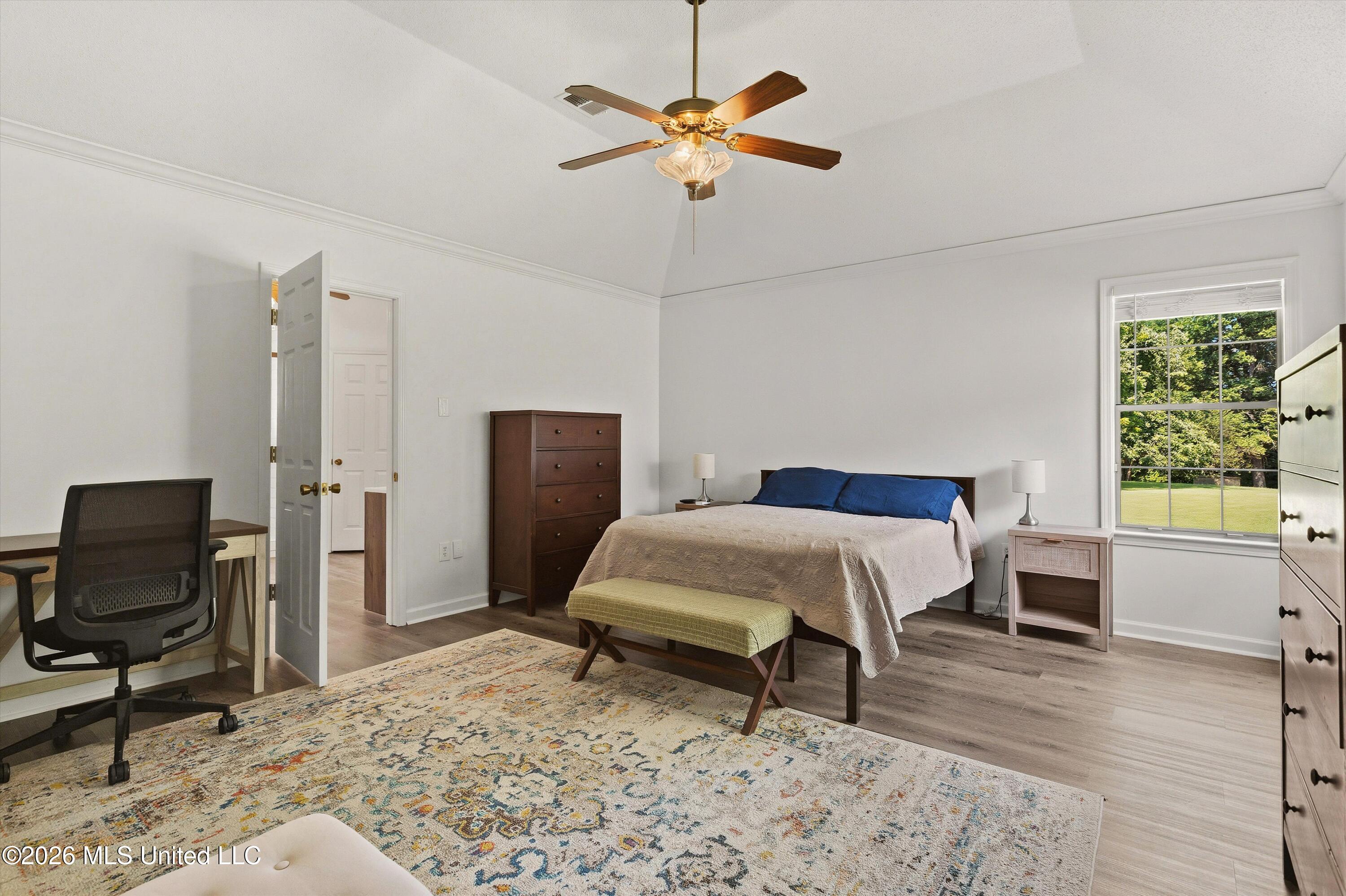 3810 Meadow Creek Drive Property Photo 20