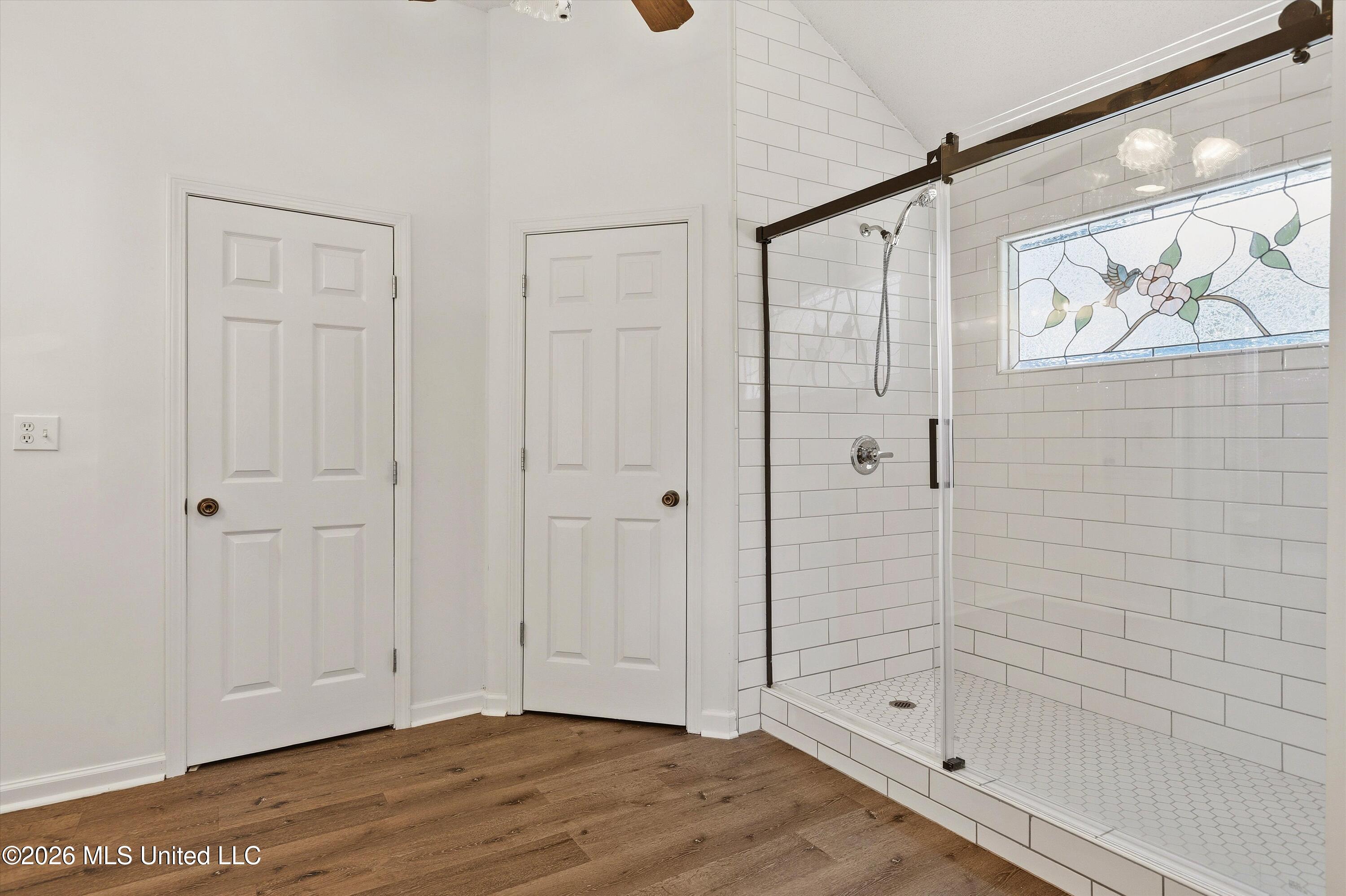 3810 Meadow Creek Drive Property Photo 22