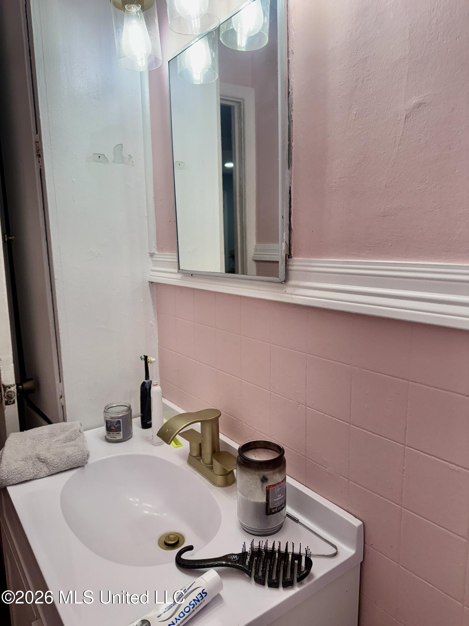 1626 Camellia Street Property Photo 14