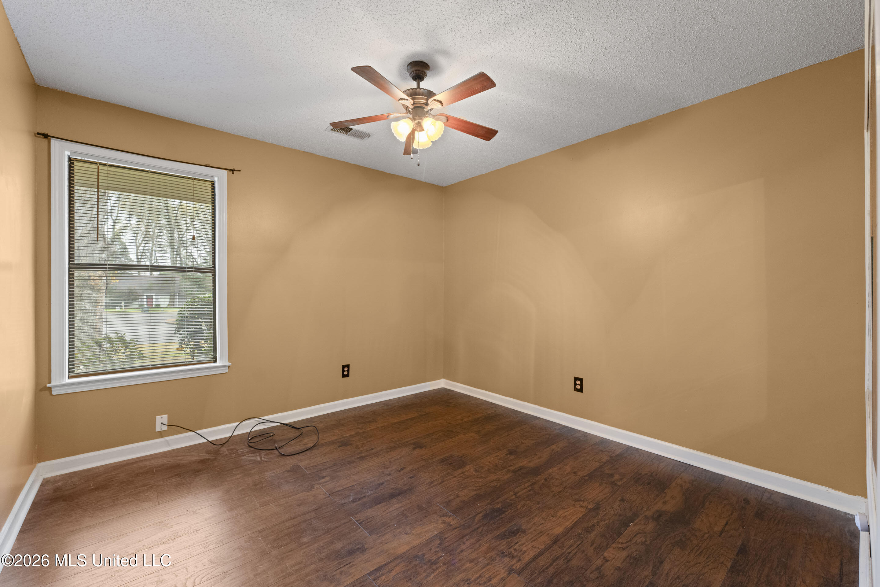 7188 Skidmore Cove Property Photo 15