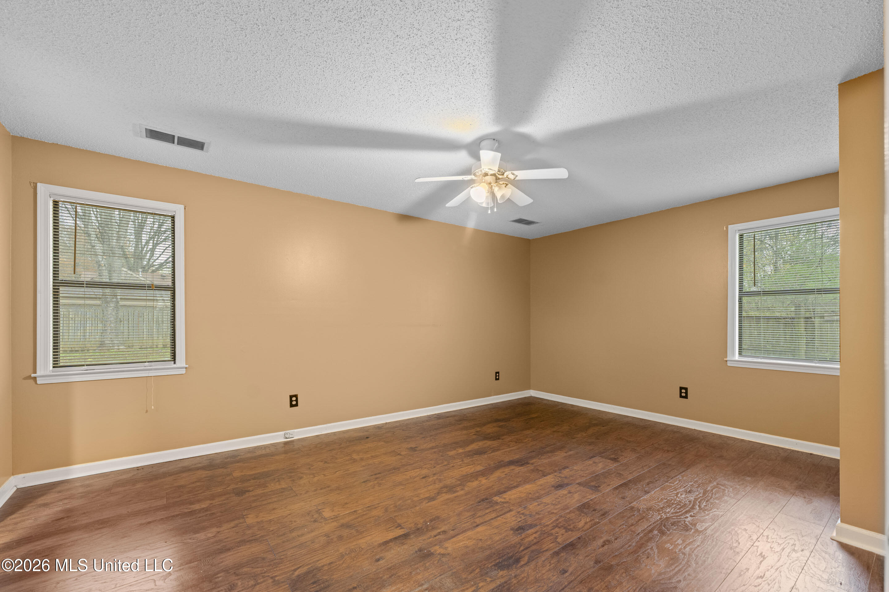 7188 Skidmore Cove Property Photo 18
