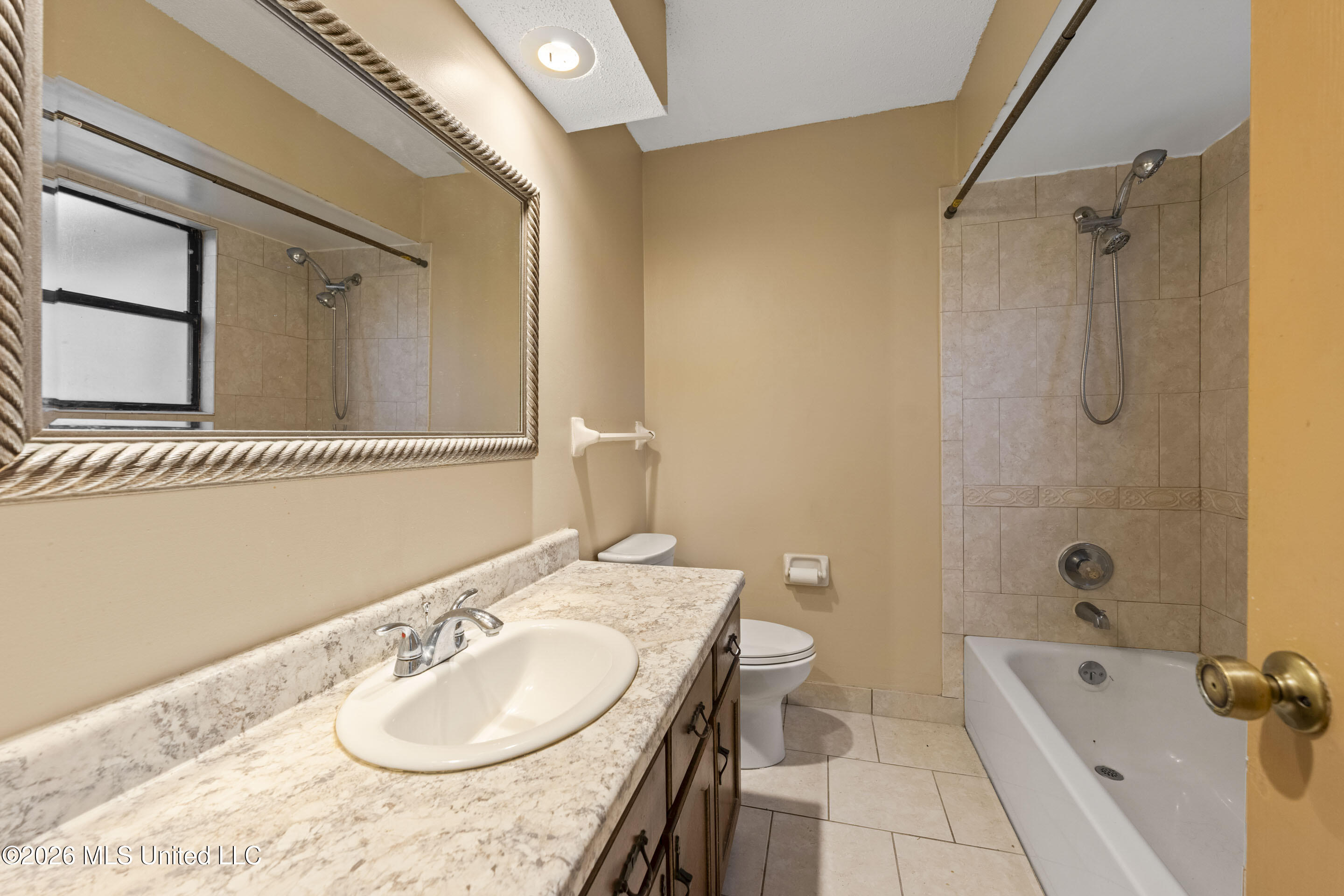 7188 Skidmore Cove Property Photo 20