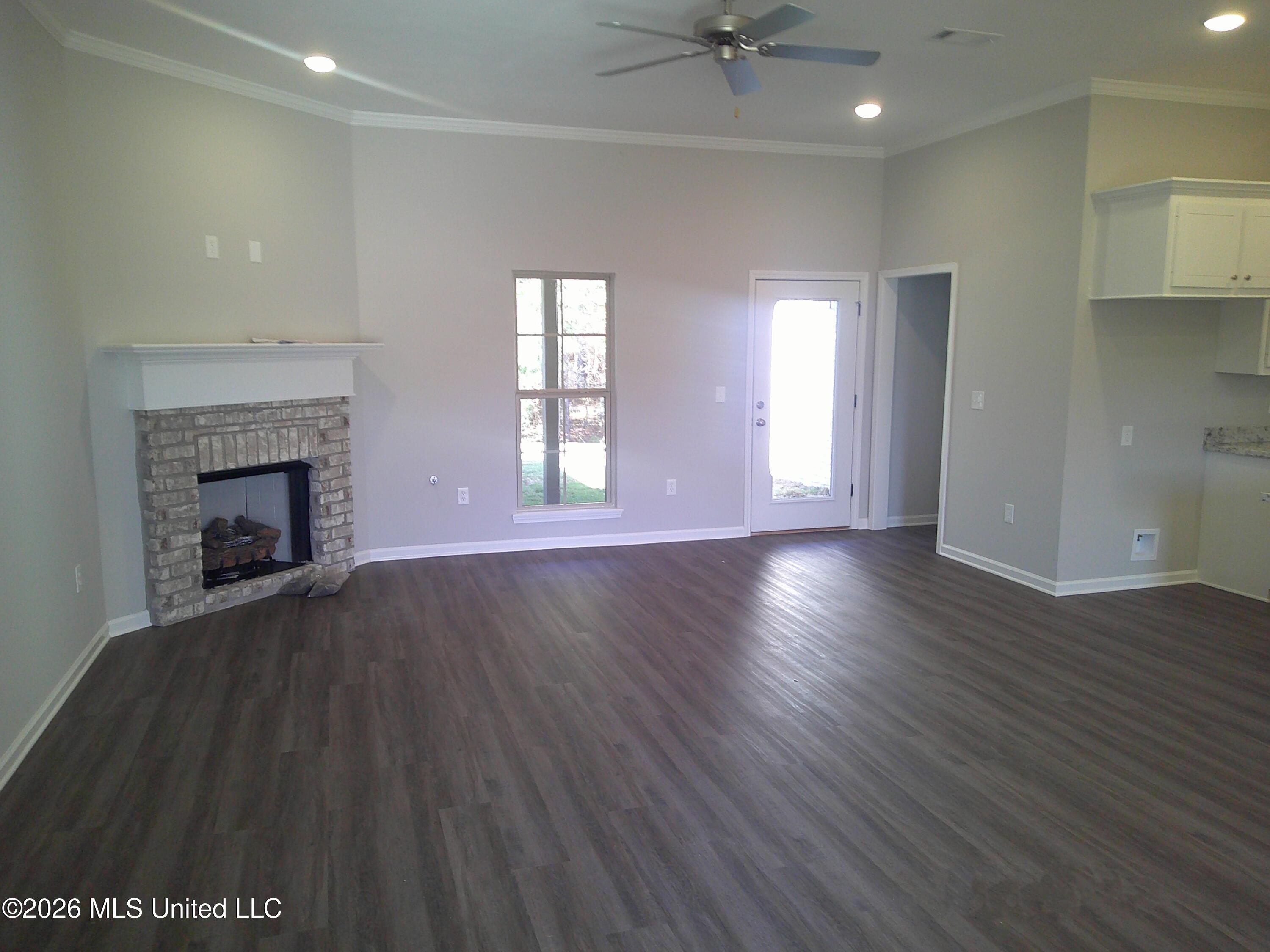 520 Stone Brook Place Property Photo 10