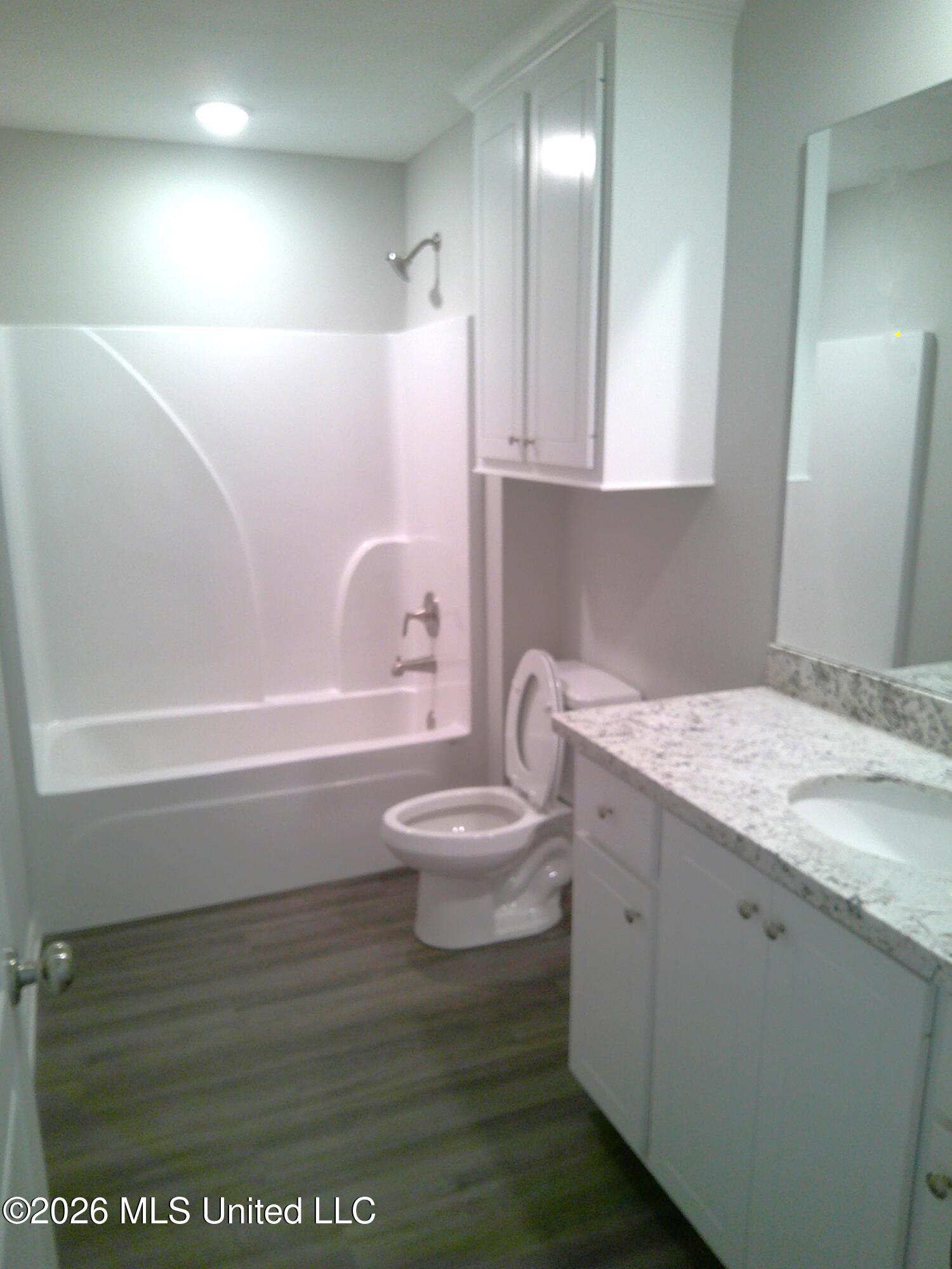 520 Stone Brook Place Property Photo 14