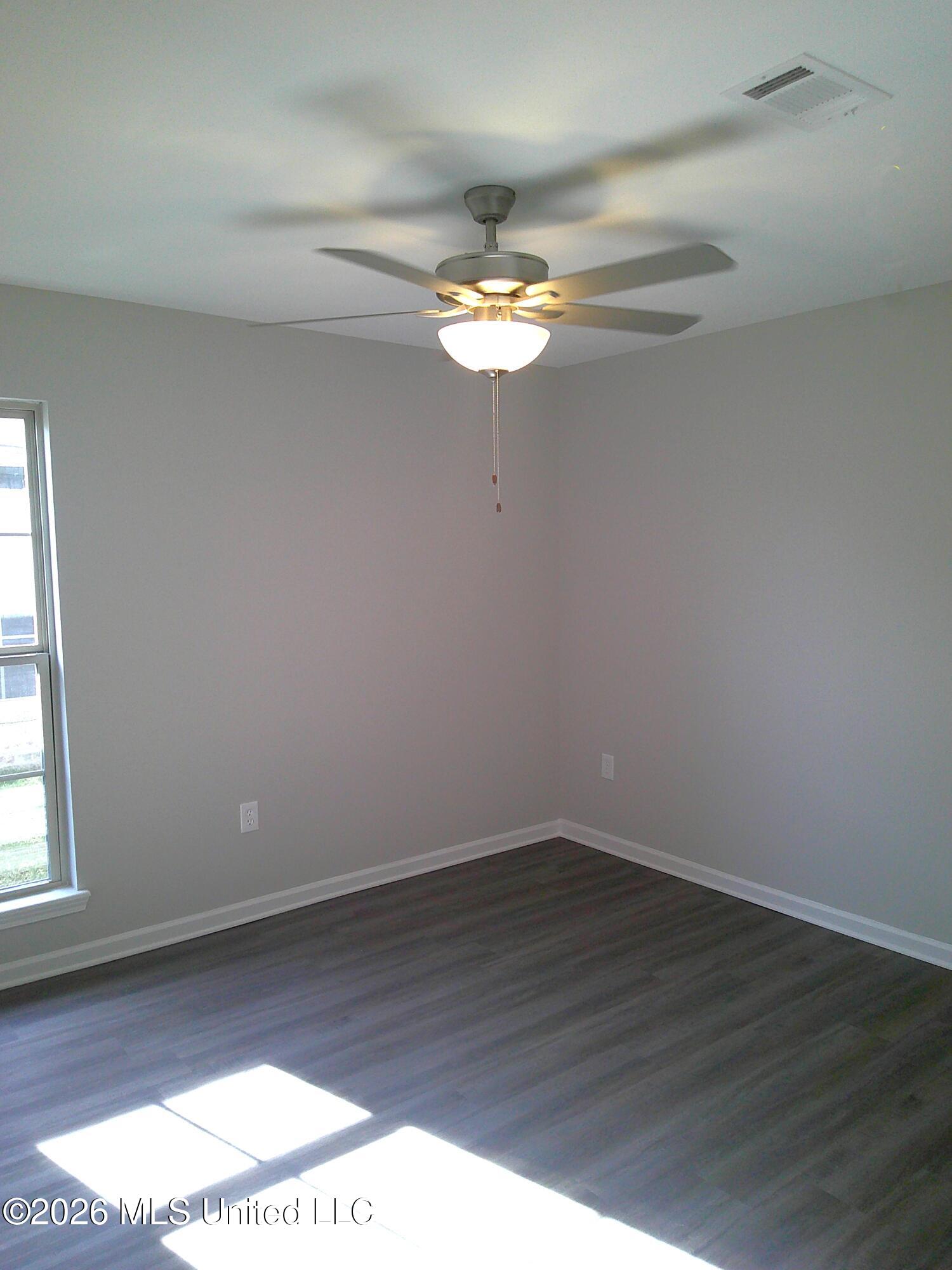 520 Stone Brook Place Property Photo 15