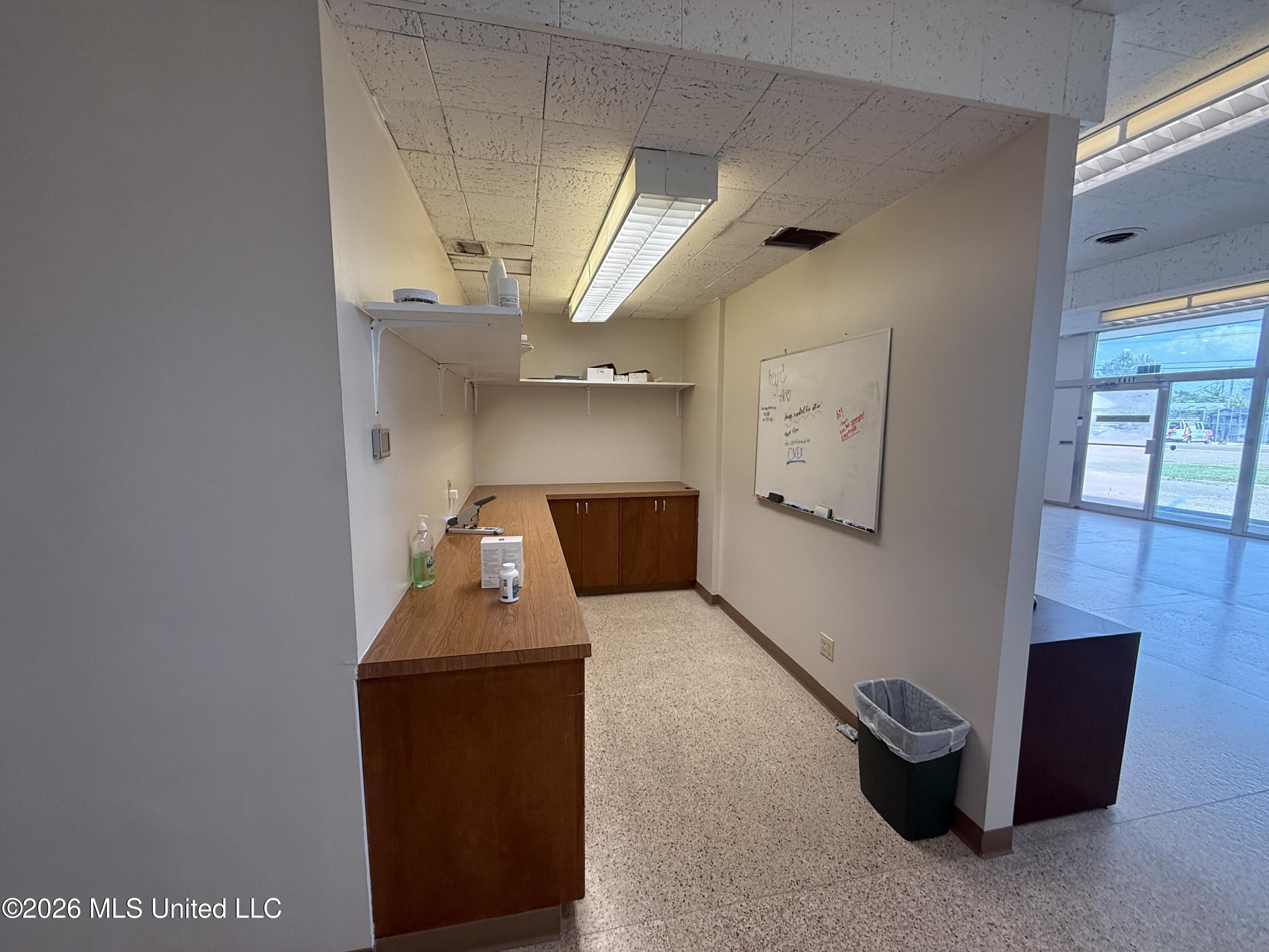 1041 Desoto Avenue Property Photo 17