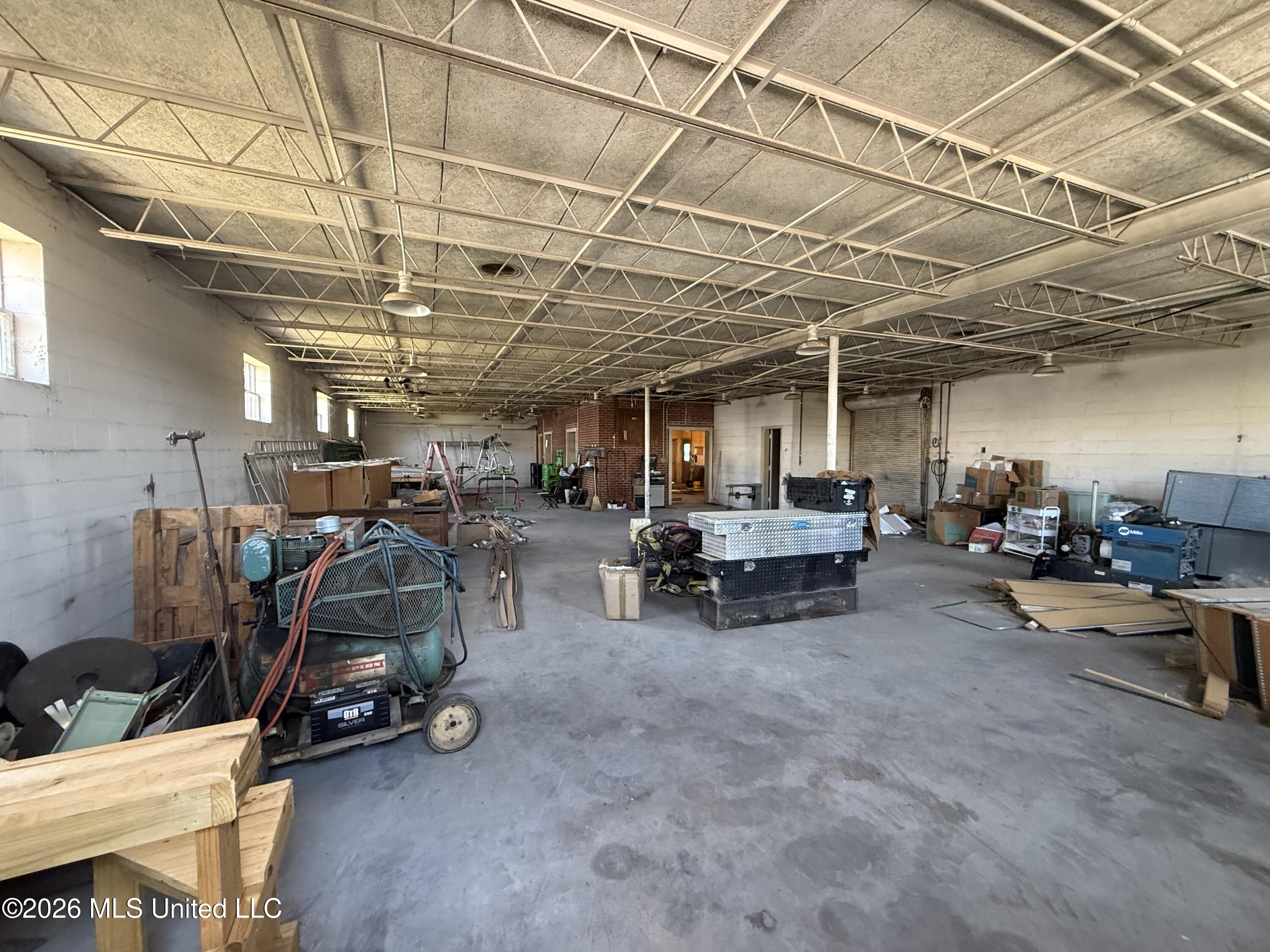 1041 Desoto Avenue Property Photo 20