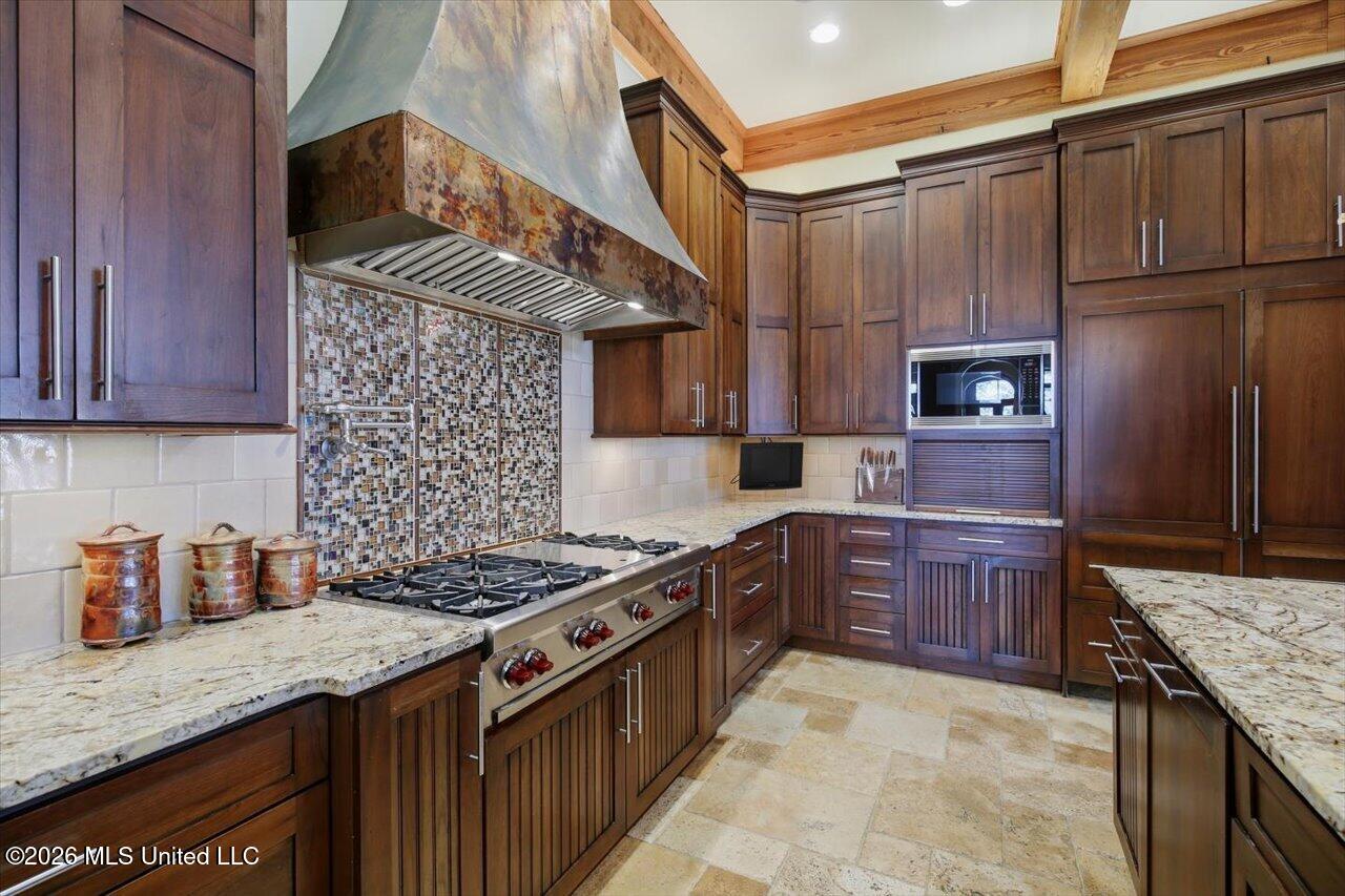 110 W Florida Boulevard Property Photo 27