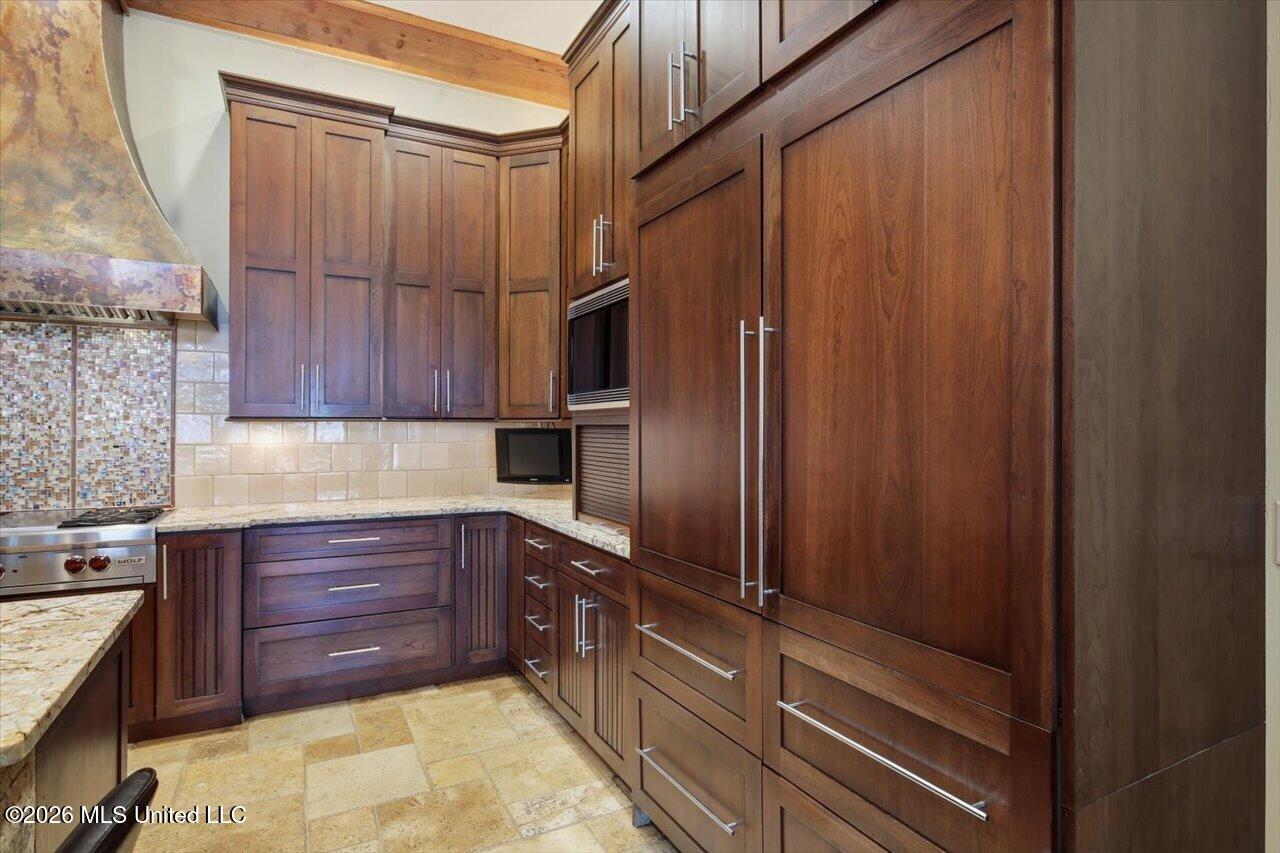 110 W Florida Boulevard Property Photo 32