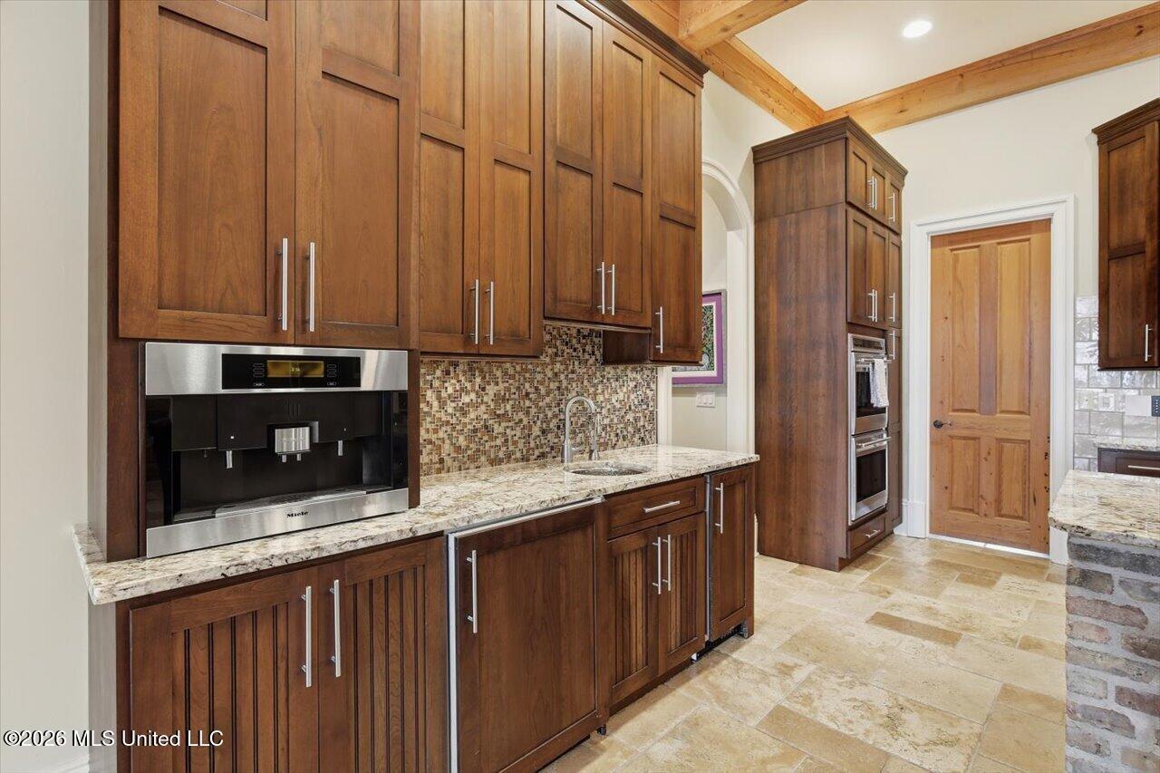 110 W Florida Boulevard Property Photo 33