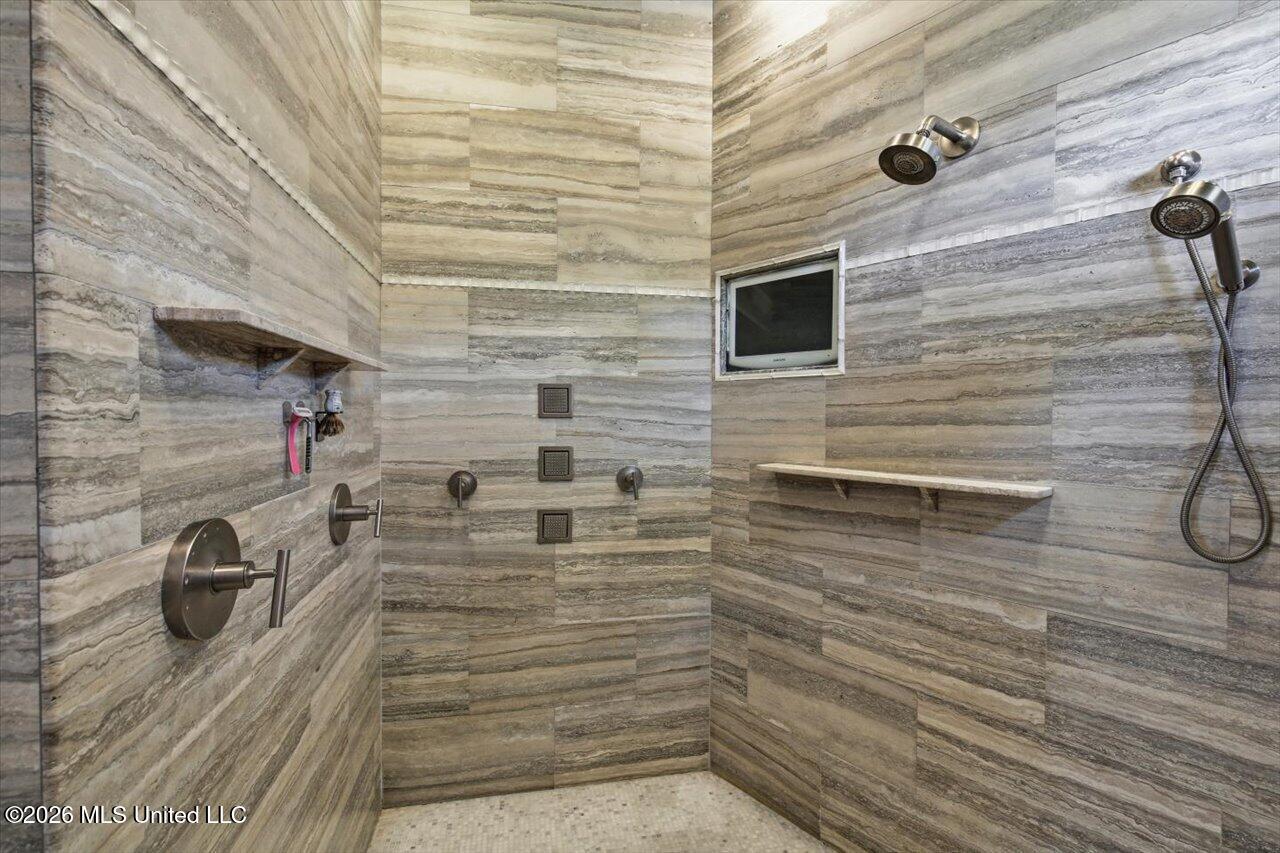 110 W Florida Boulevard Property Photo 58