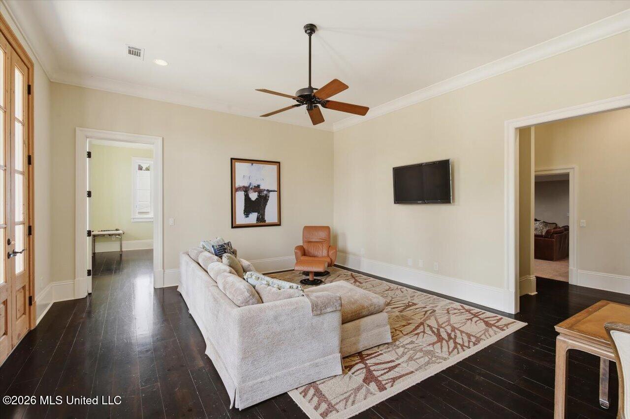 110 W Florida Boulevard Property Photo 73