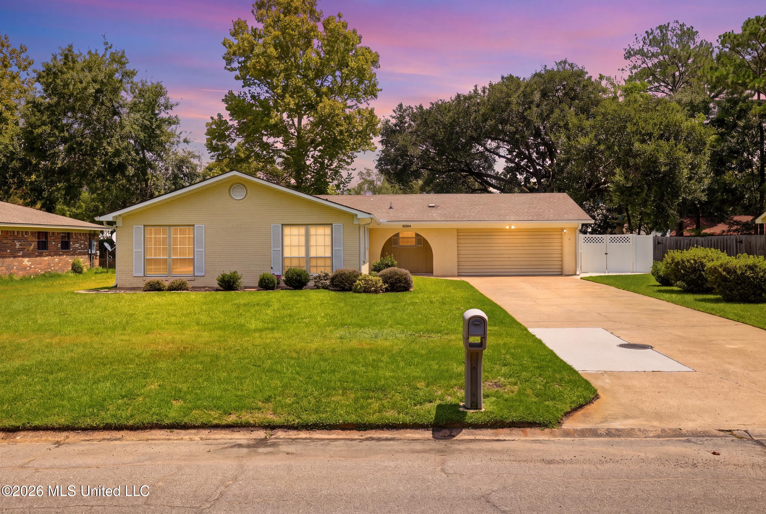 4000 Hillandale Drive Property Photo 1