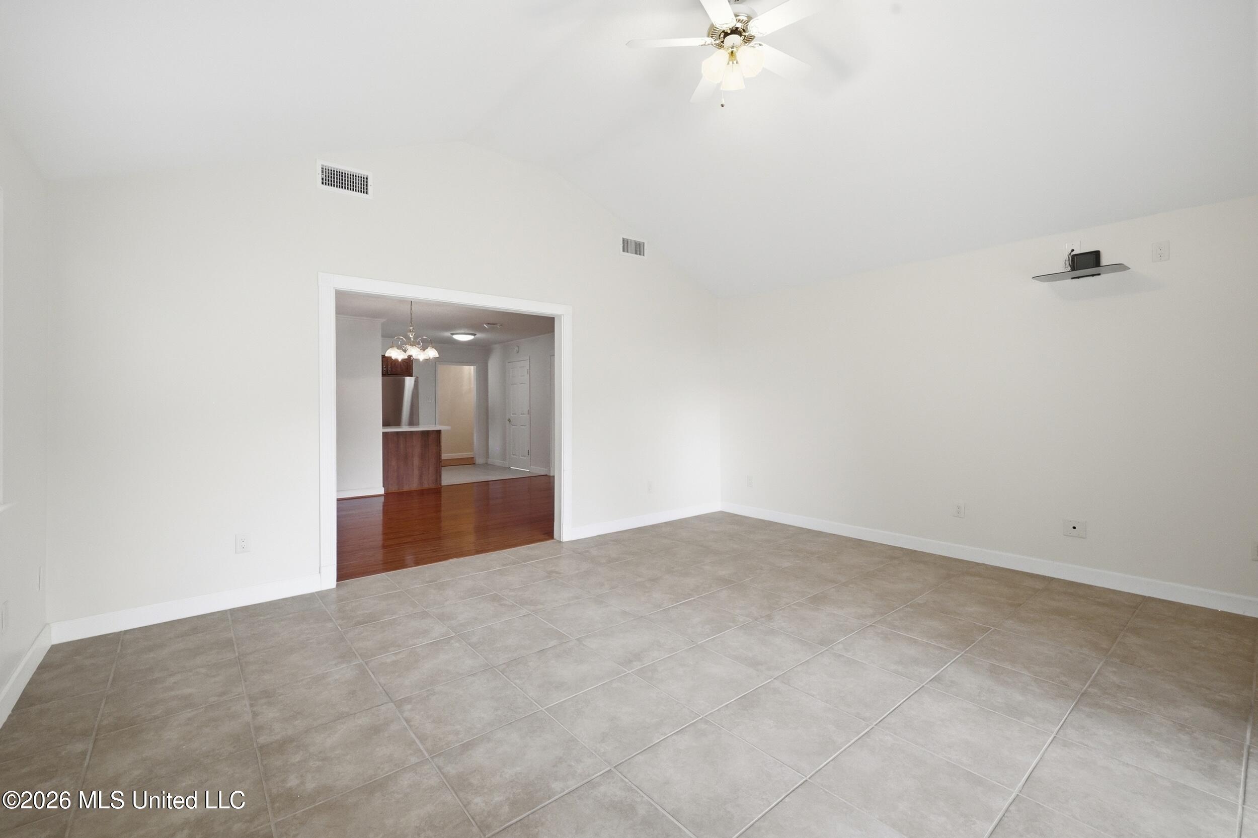 4000 Hillandale Drive Property Photo 15