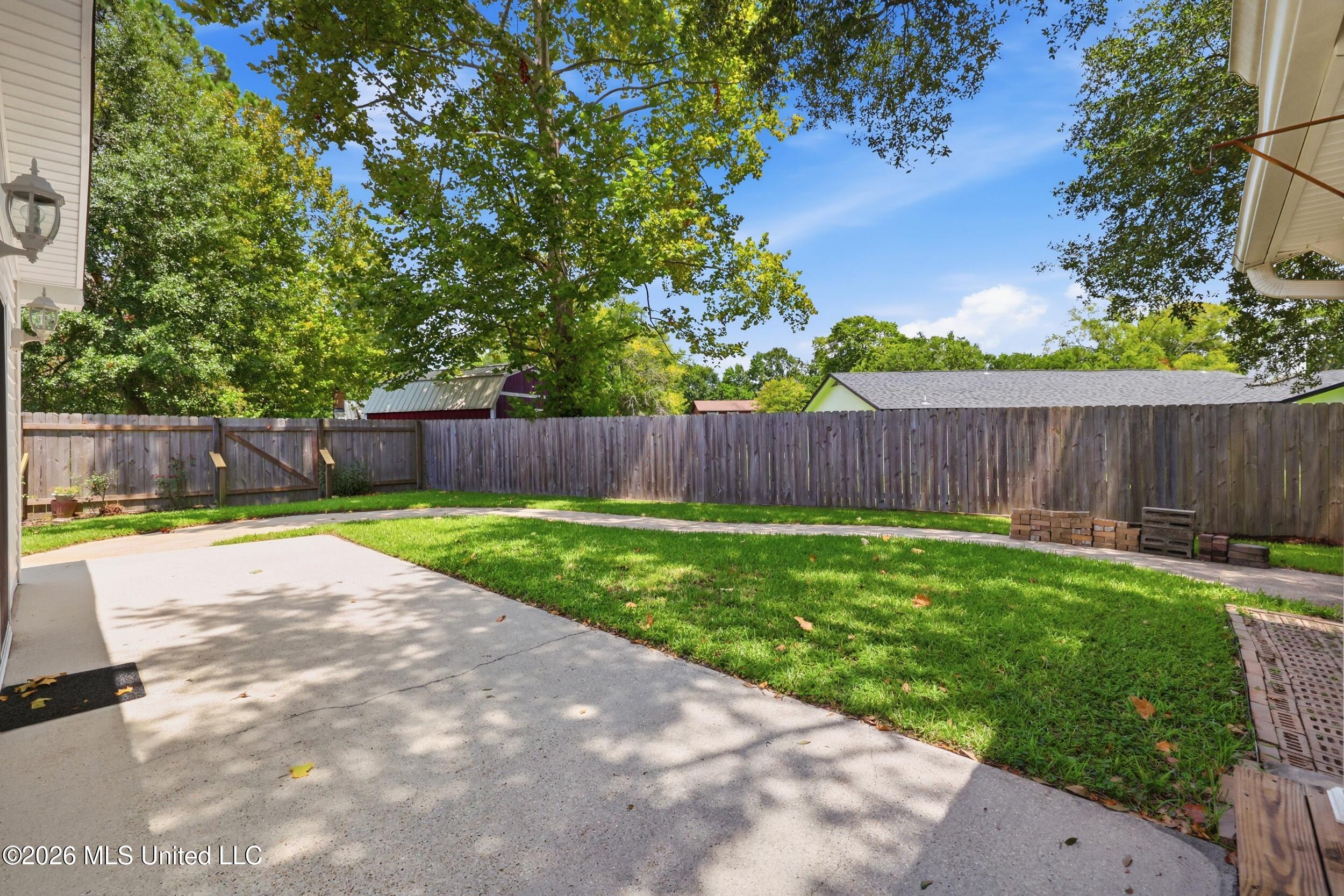 4000 Hillandale Drive Property Photo 35