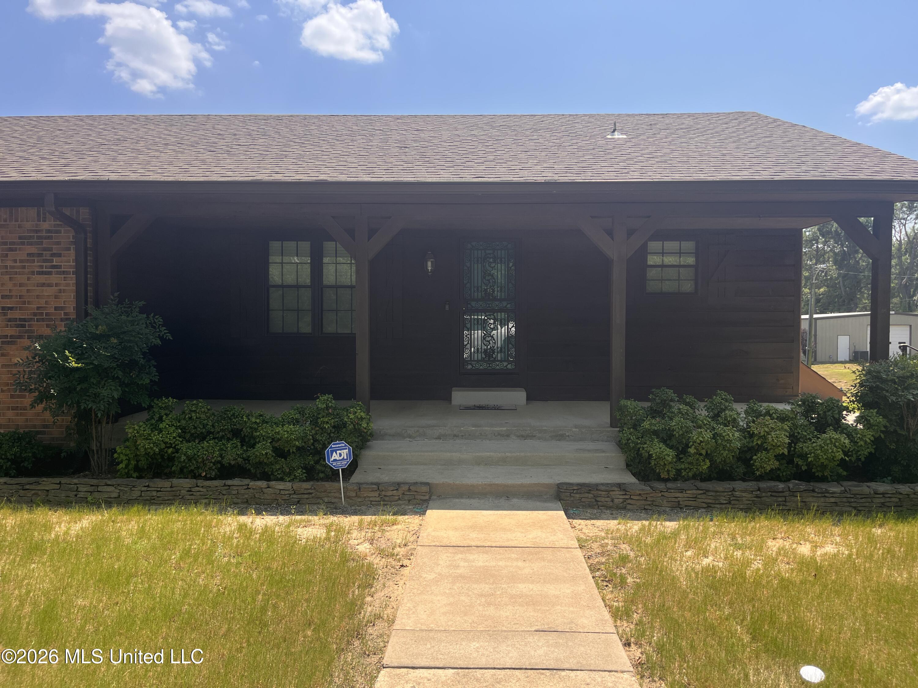 321 Odom Road Property Photo 3